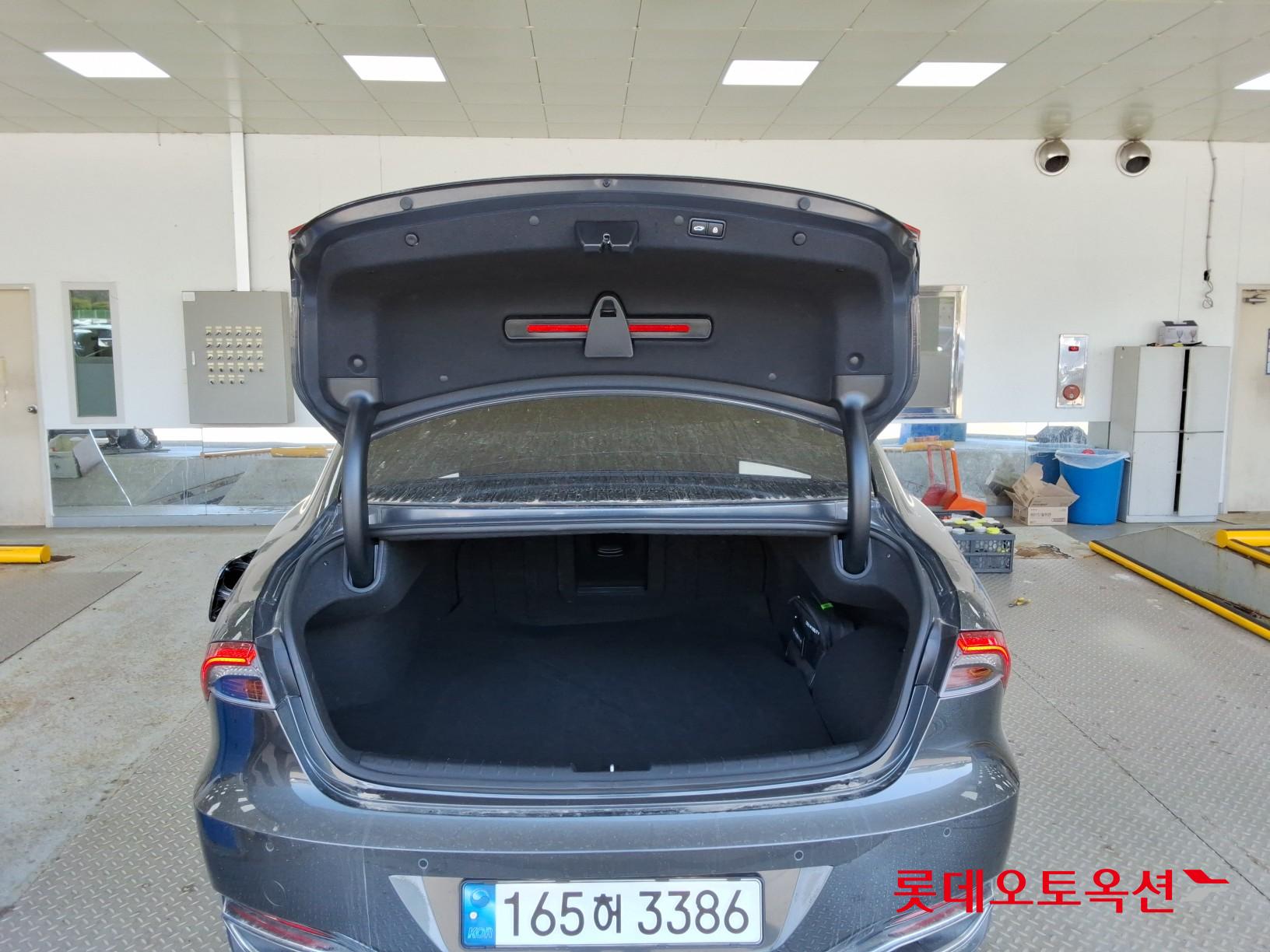 Hyundai Grandeur - 9
