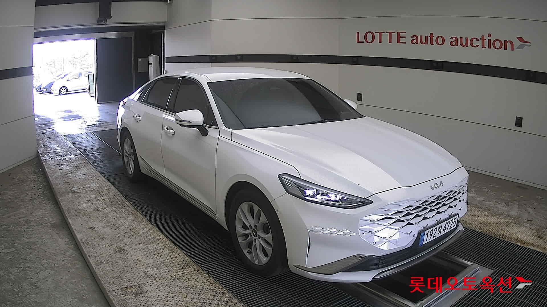 Kia K8 - 6
