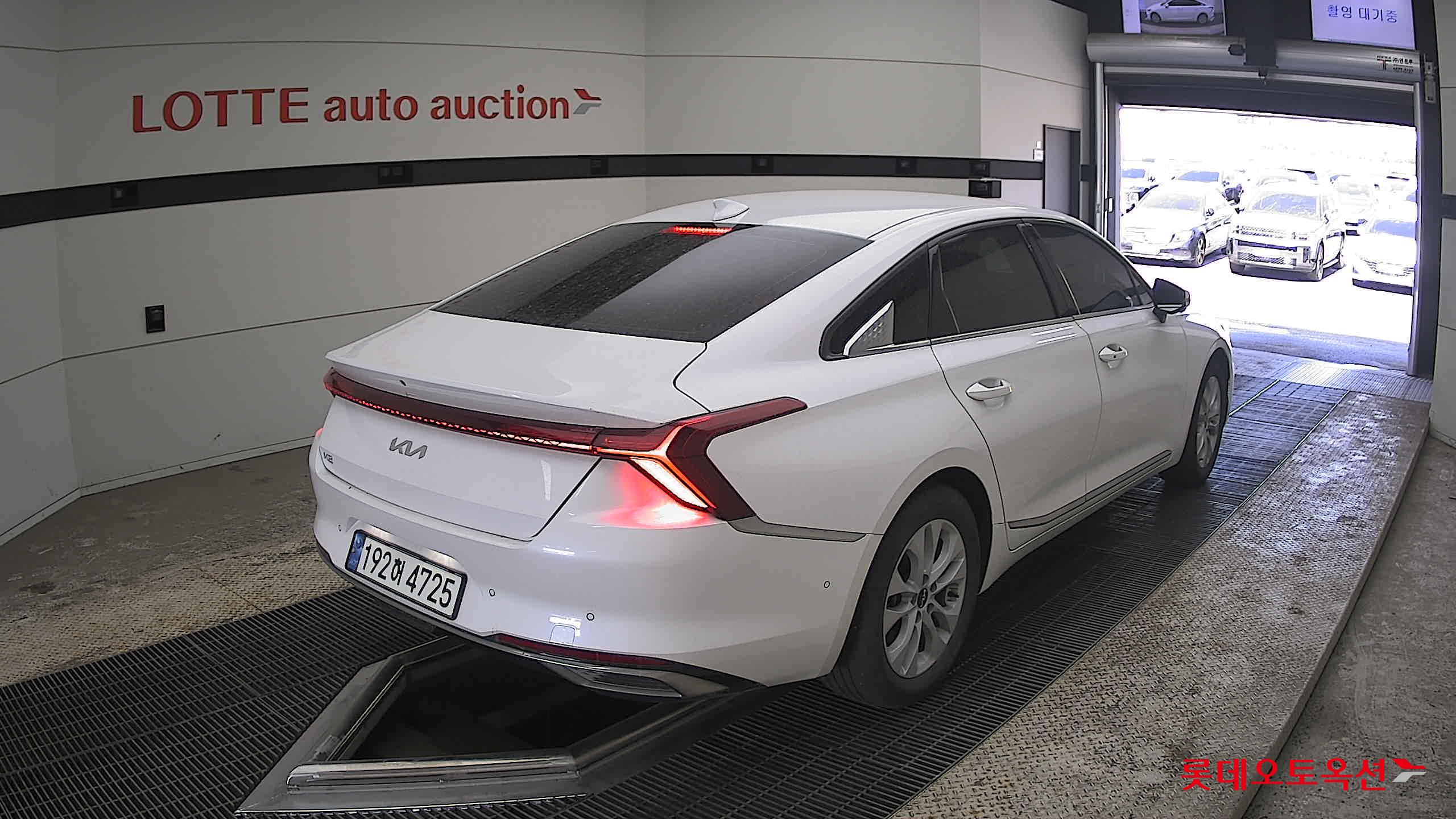 Kia K8 - 5