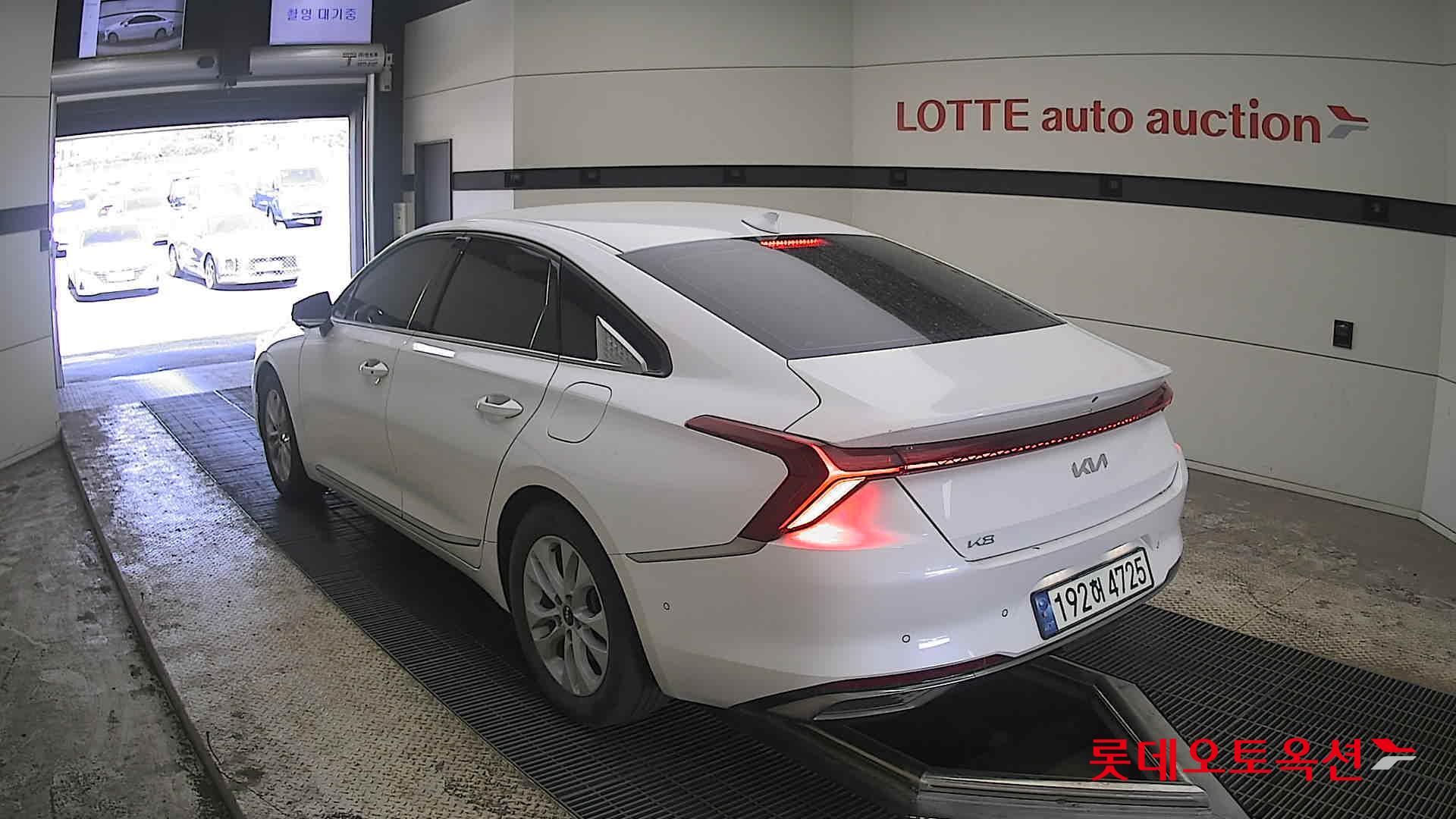 Kia K8 - 4