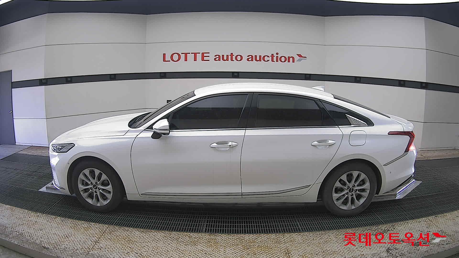 Kia K8 - 13