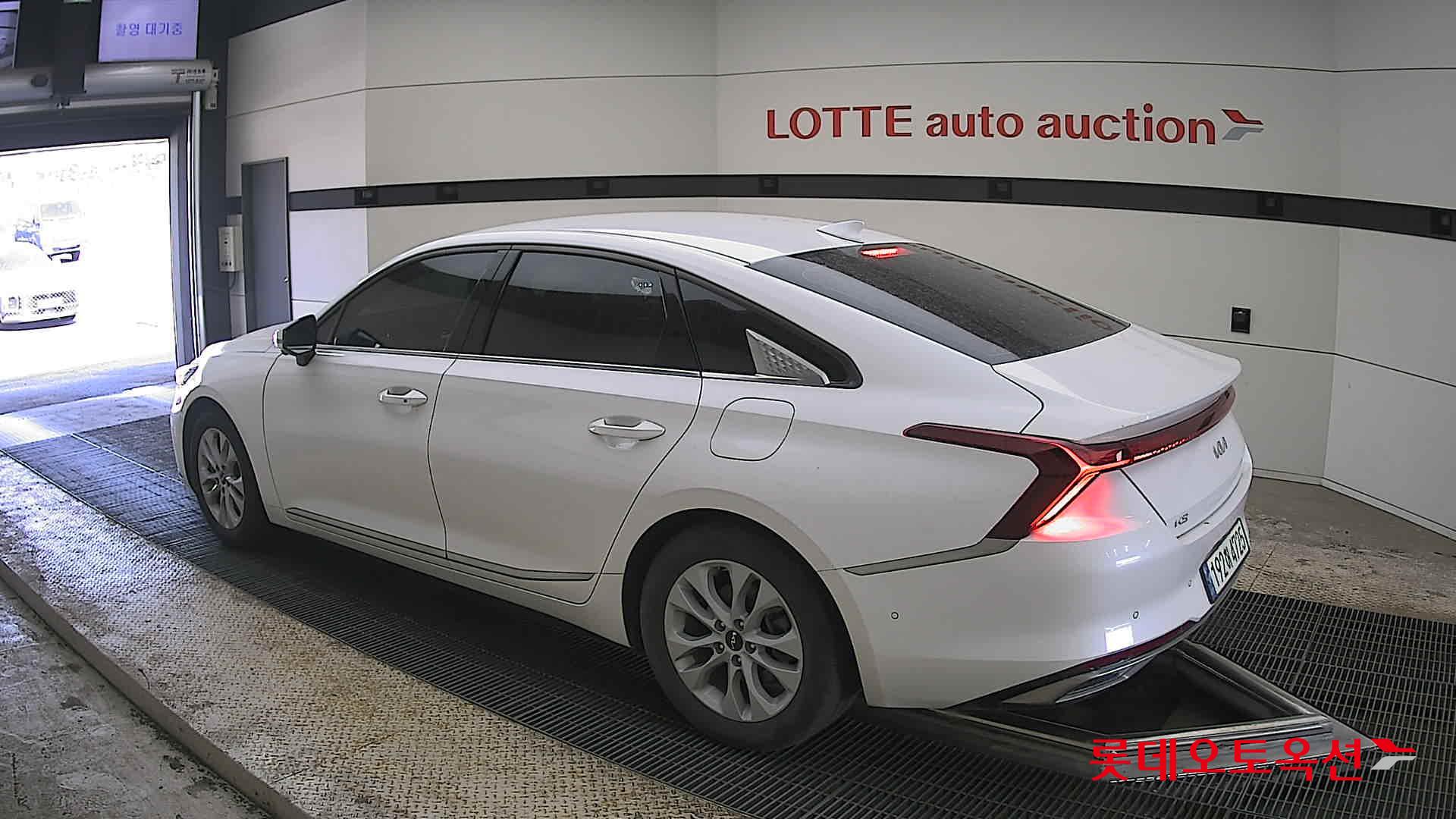 Kia K8 - 15