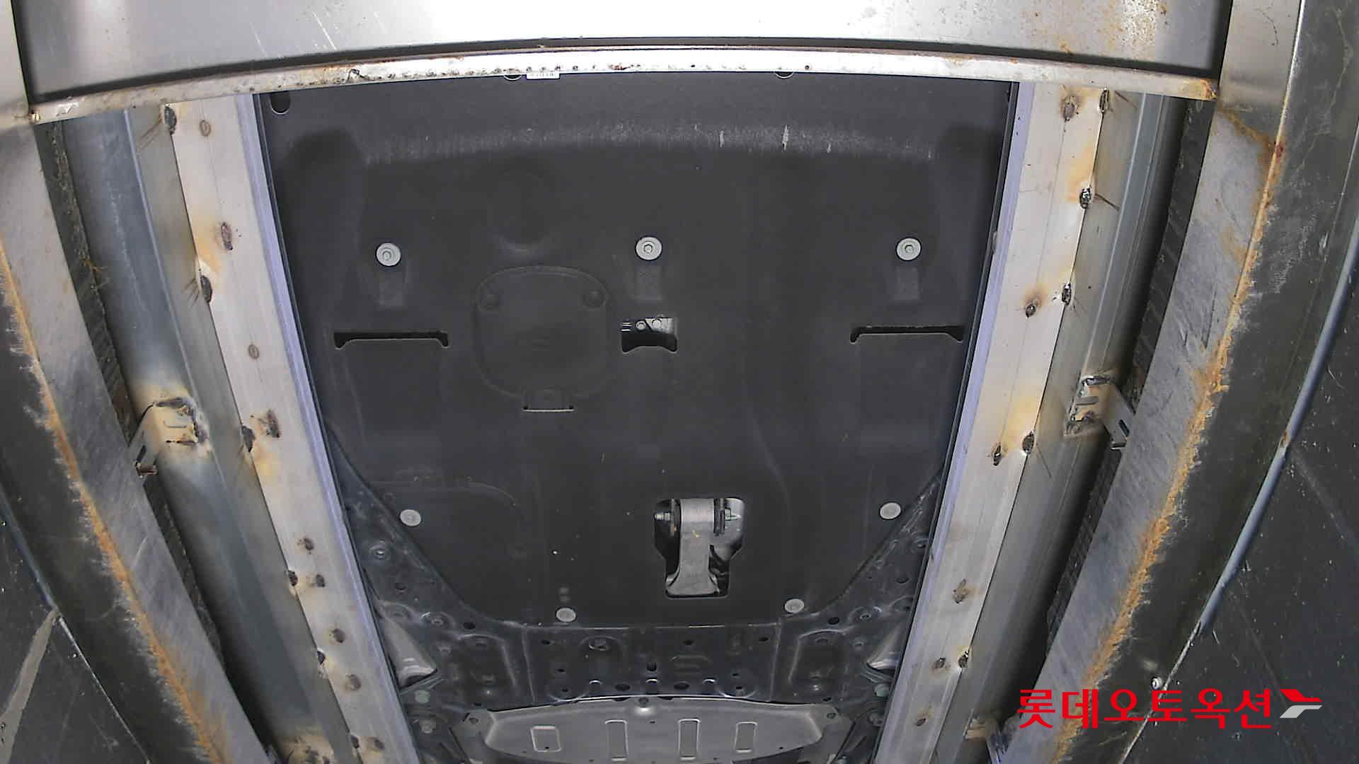 Kia K8 - 8