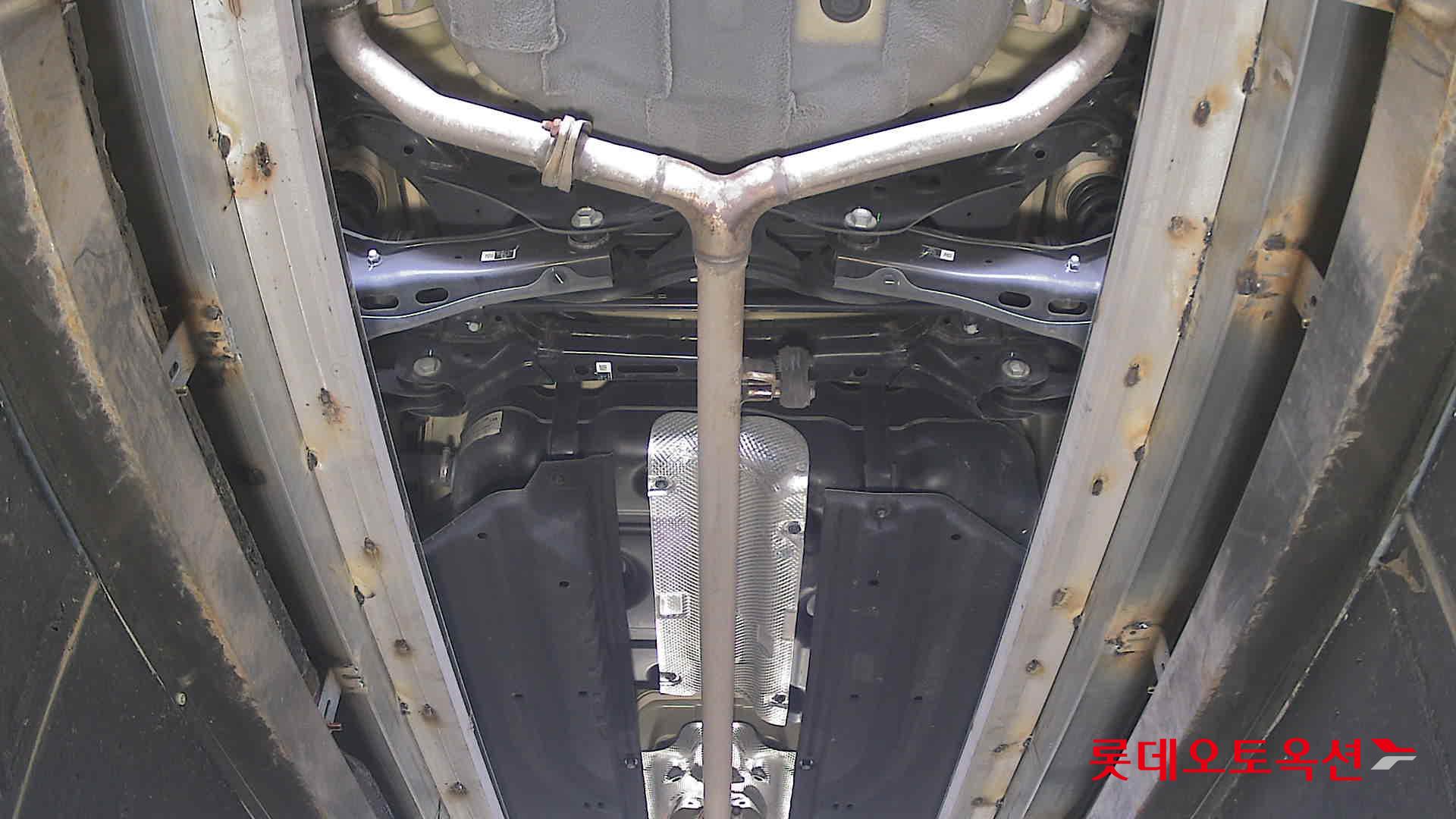 Kia K8 - 2