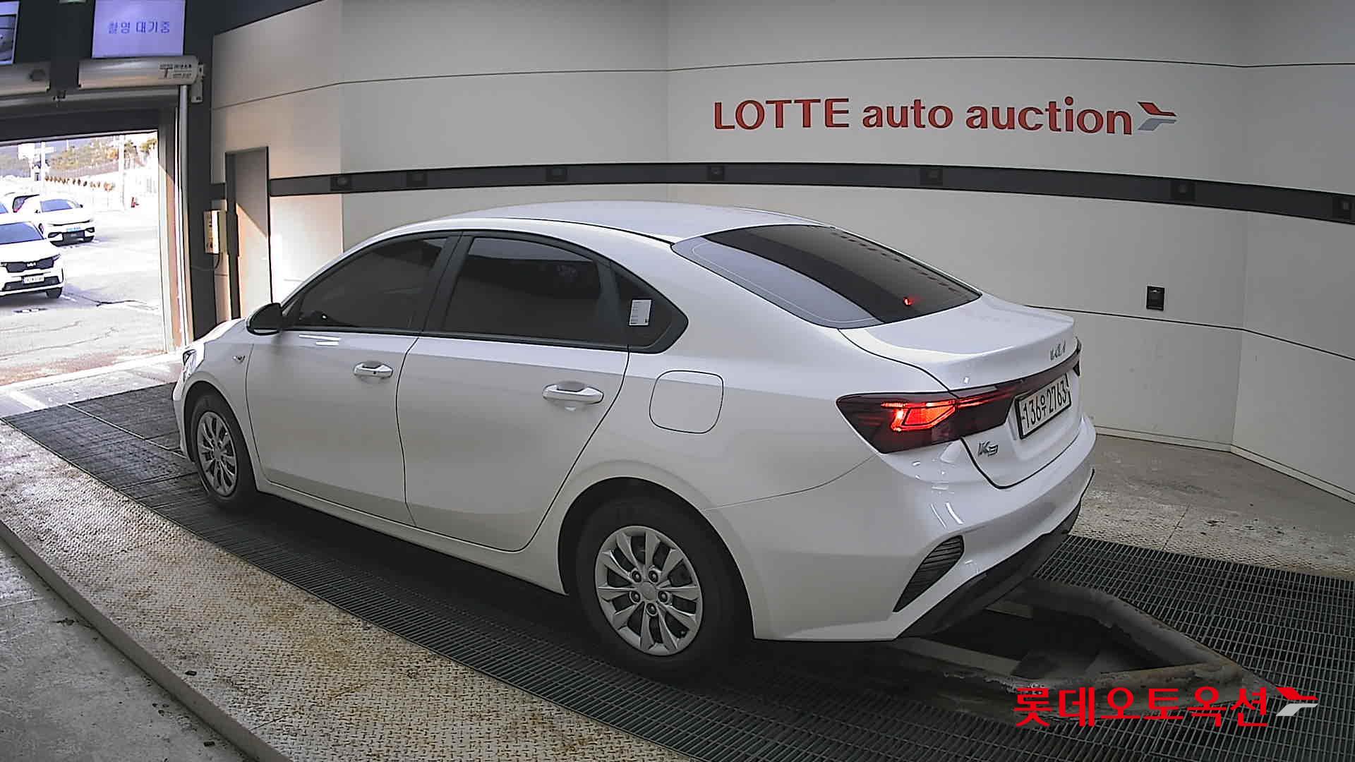 Kia K3 2022 - Image 15