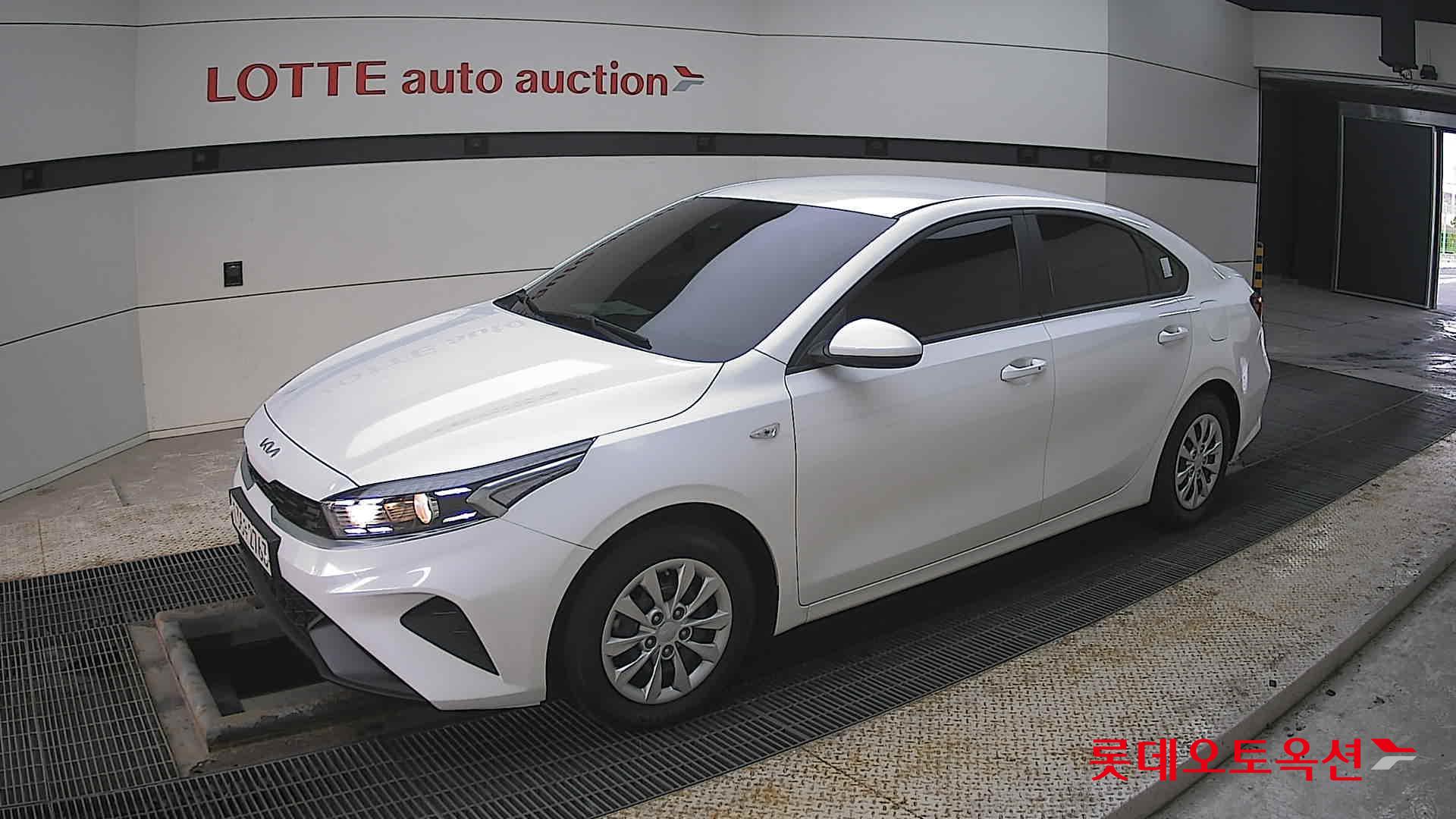 Kia K3 2022 - Image 11