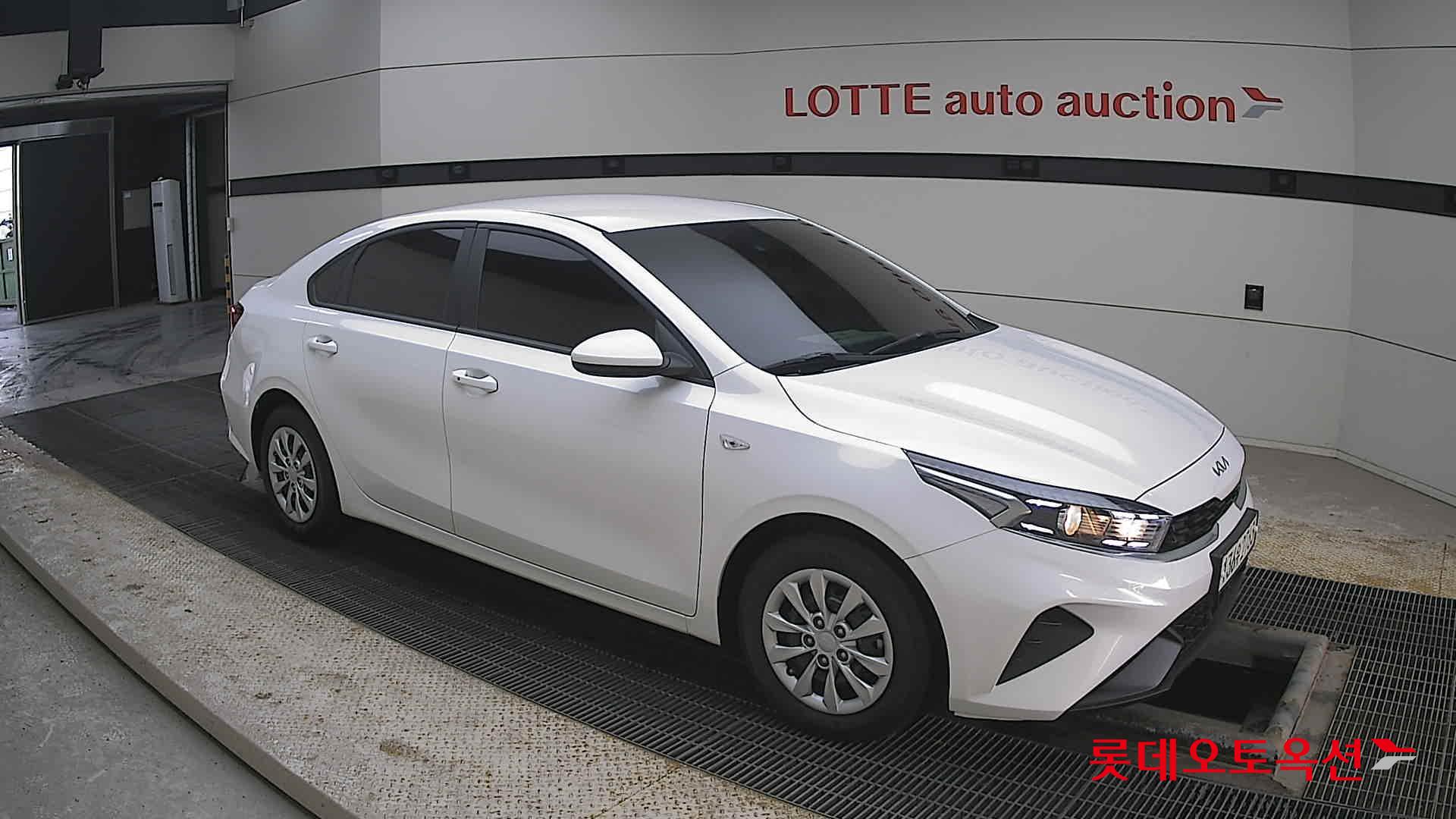 Kia K3 2022 - Image 23