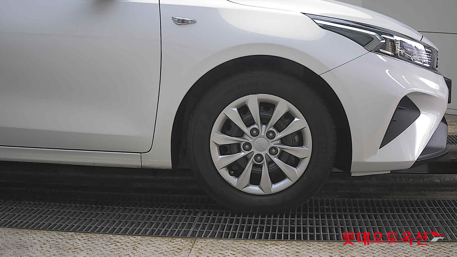 Kia K3 2022 - Image 27