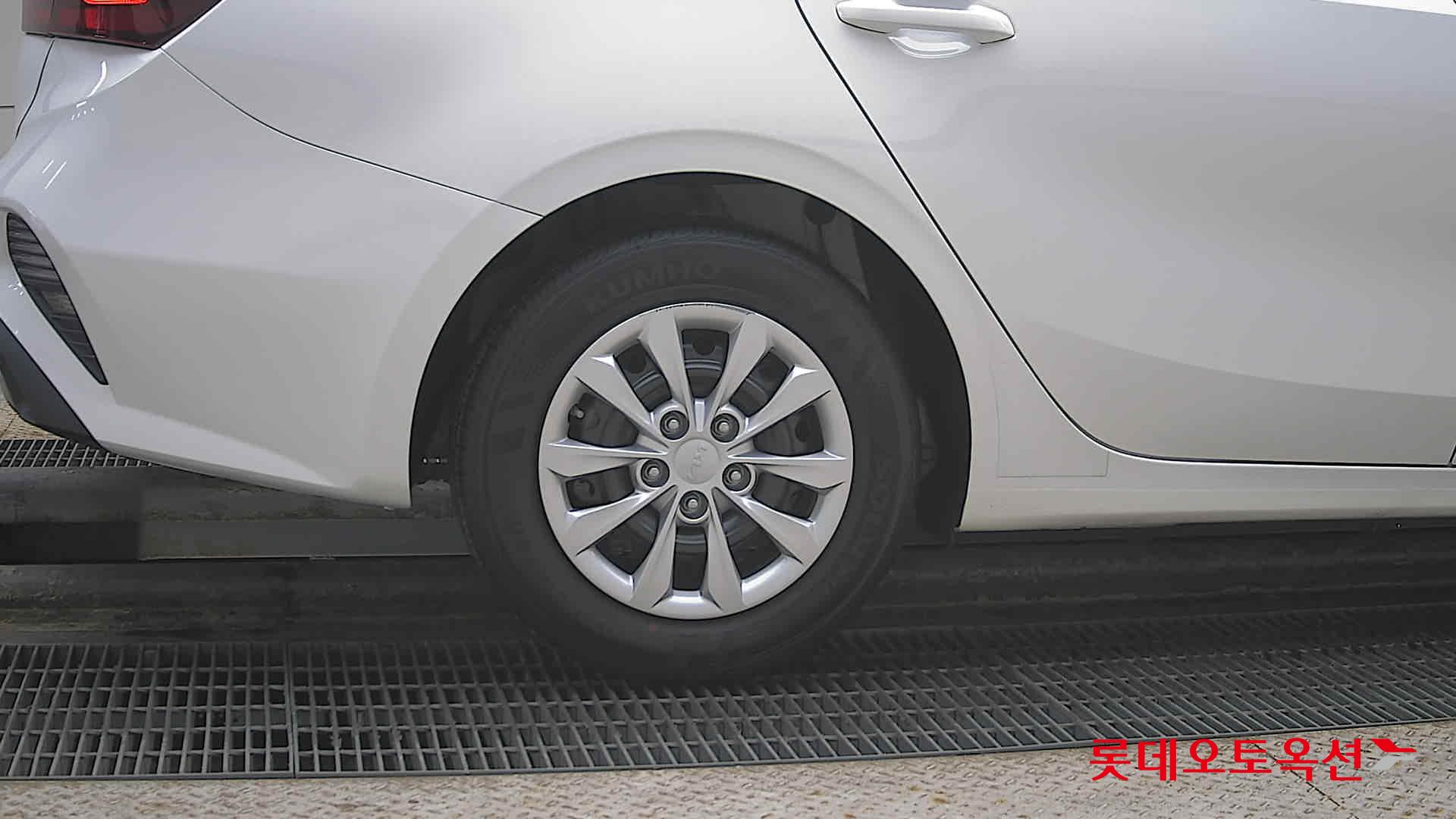 Kia K3 2022 - Image 28