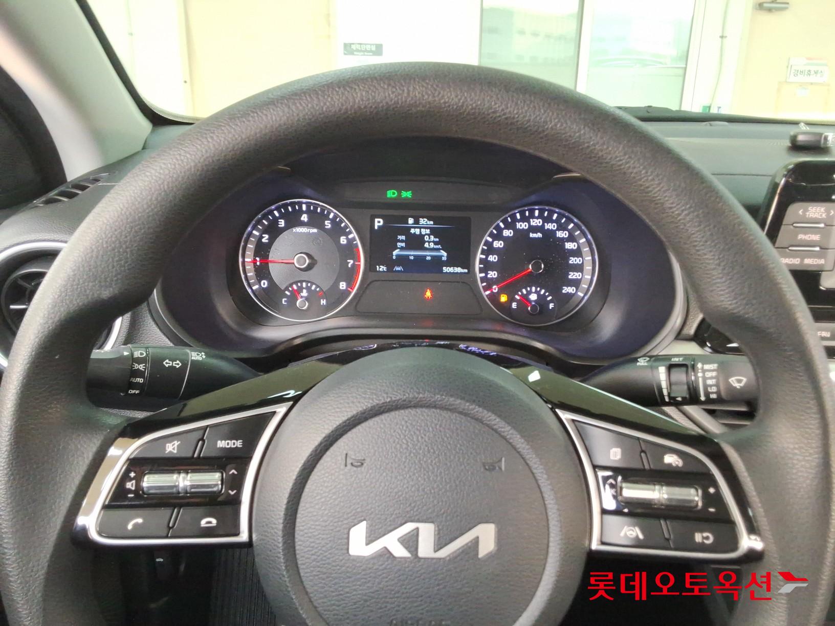 Kia K3 2022 - Image 30