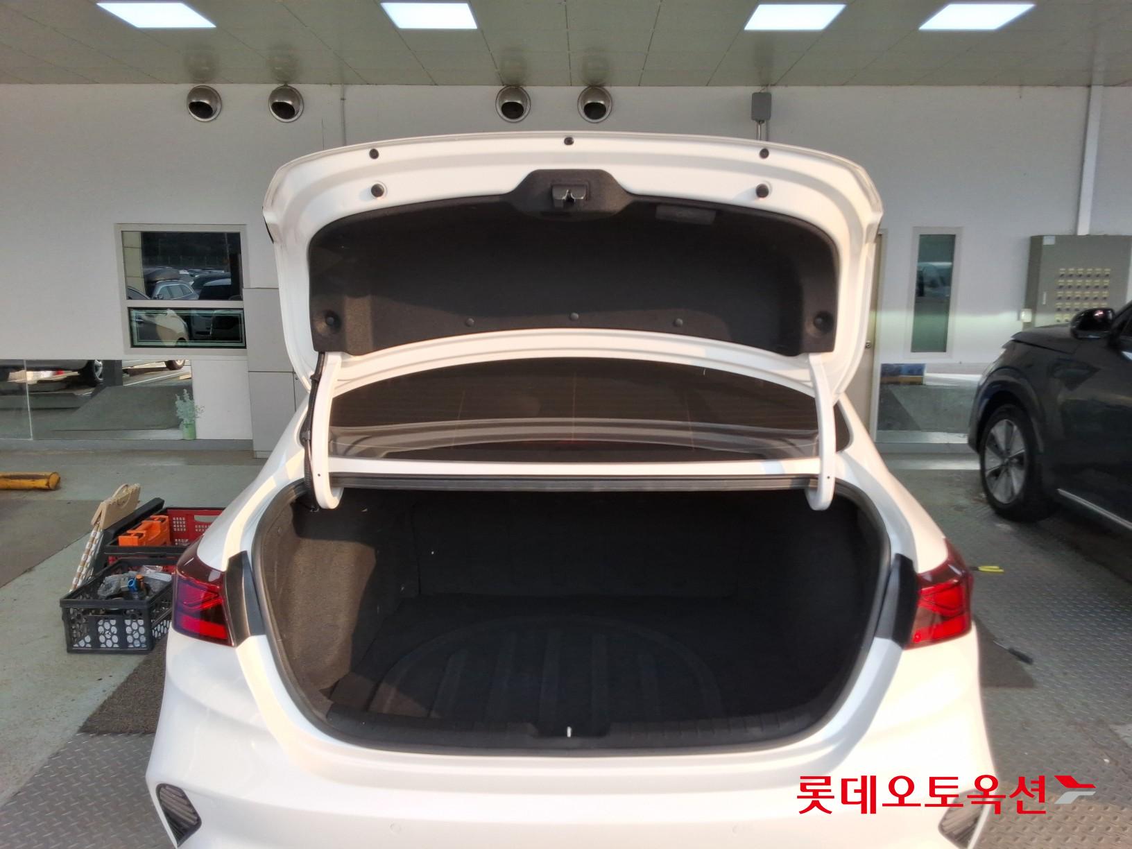 Kia K3 2022 - Image 9