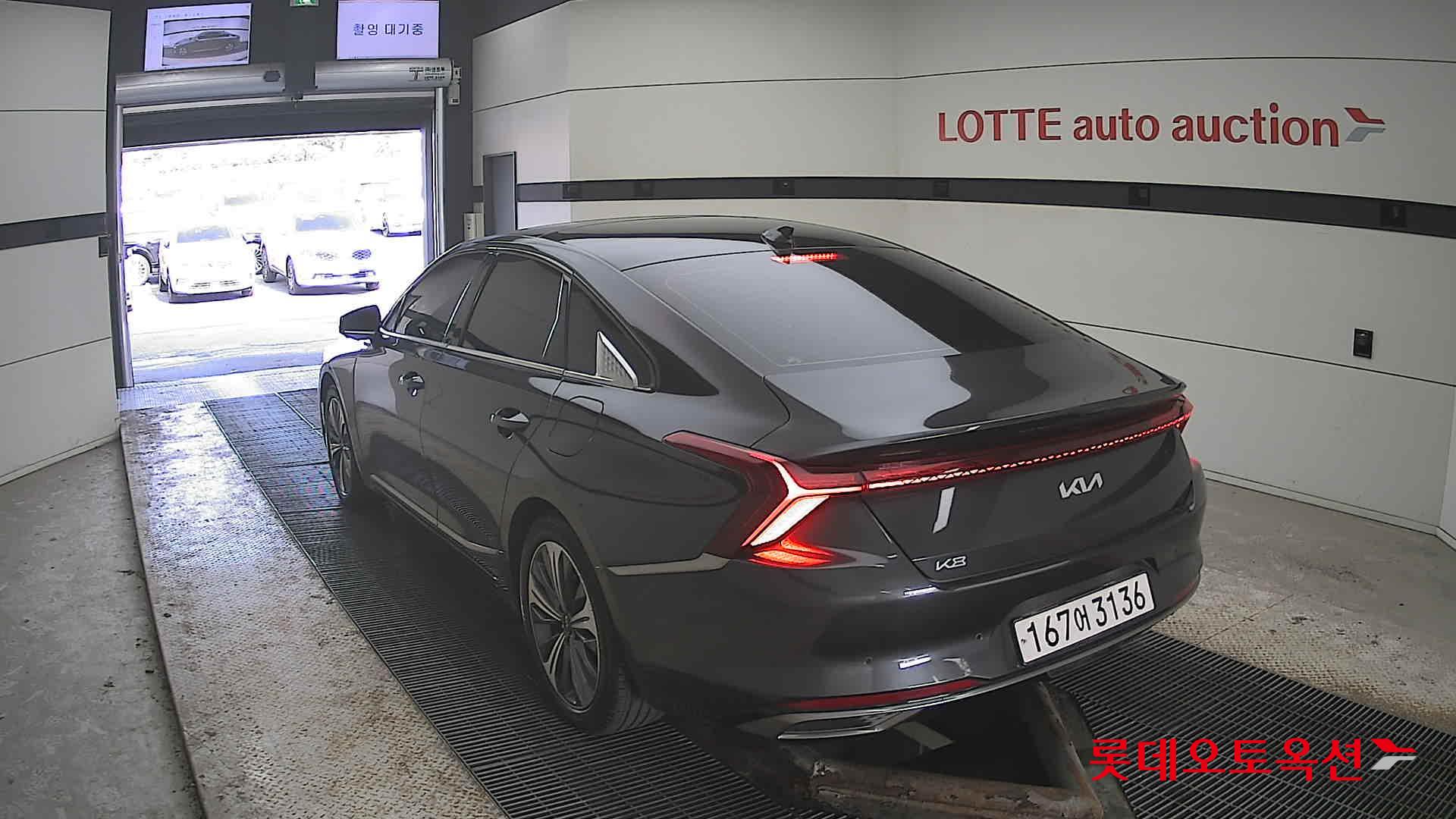 كيا K8 2022 - صورة 16