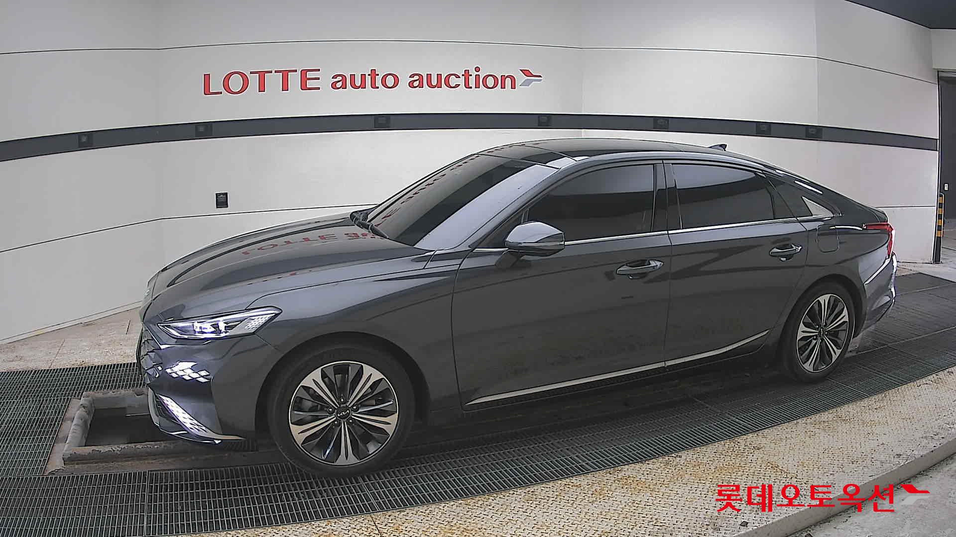 كيا K8 2022 - صورة 12