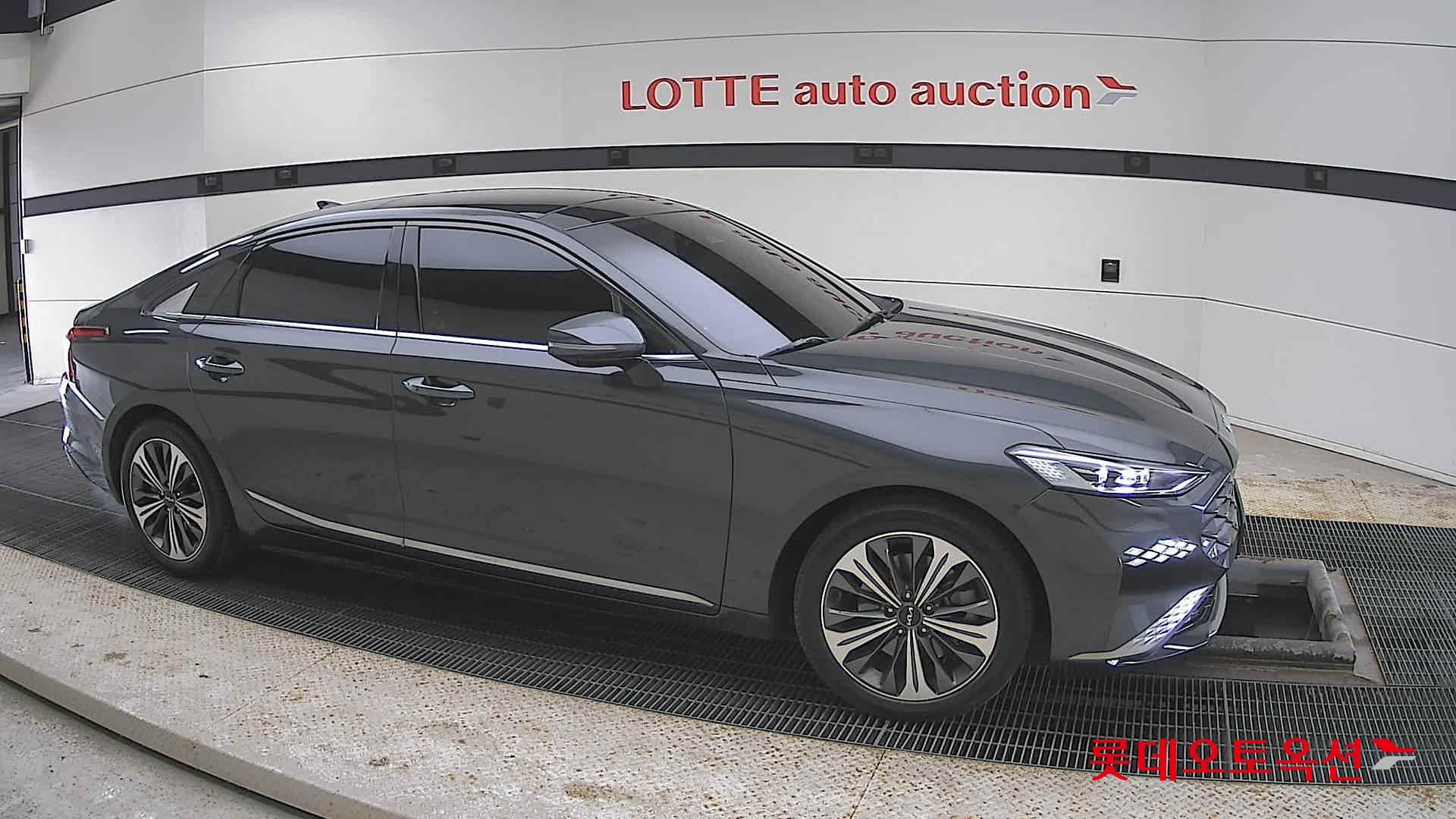 كيا K8 2022 - صورة 22