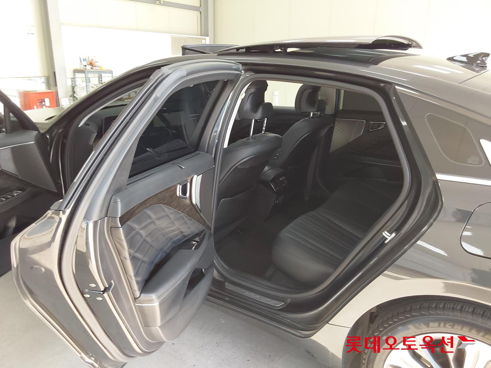 كيا K8 2022 - صورة 38