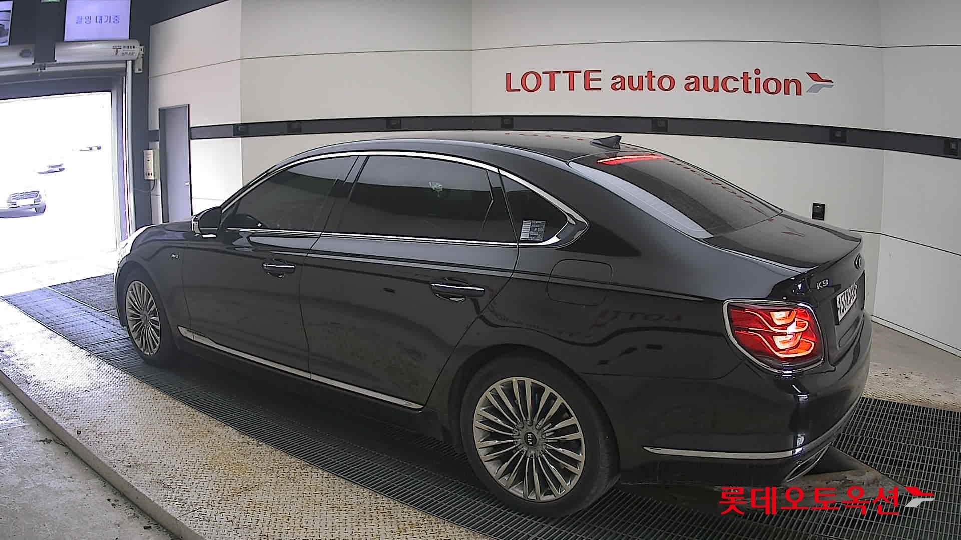 2021 - kia k9