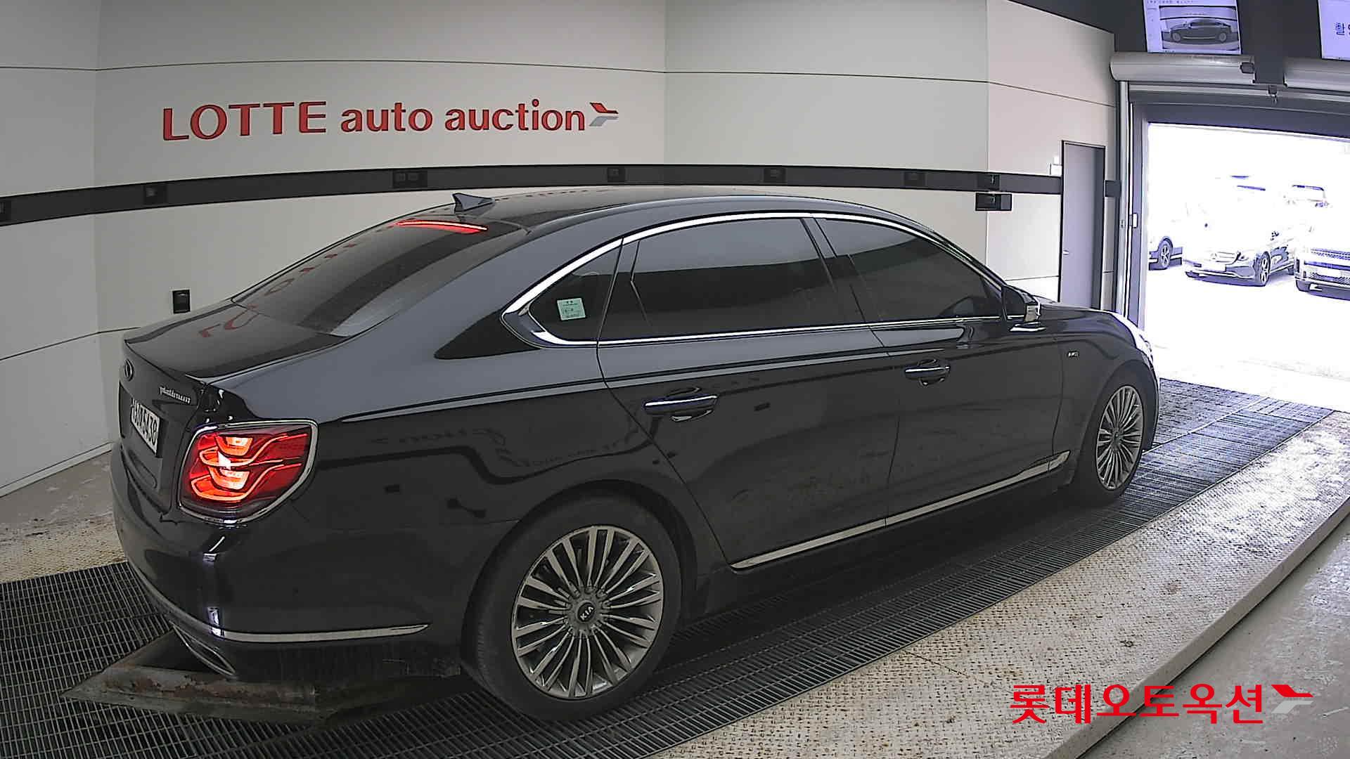 2021 - kia k9