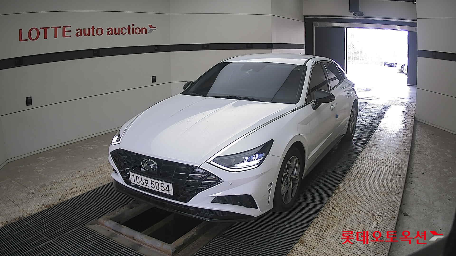 Hyundai Sonata 2022 Creamy White Pearl (optional) из Кореи