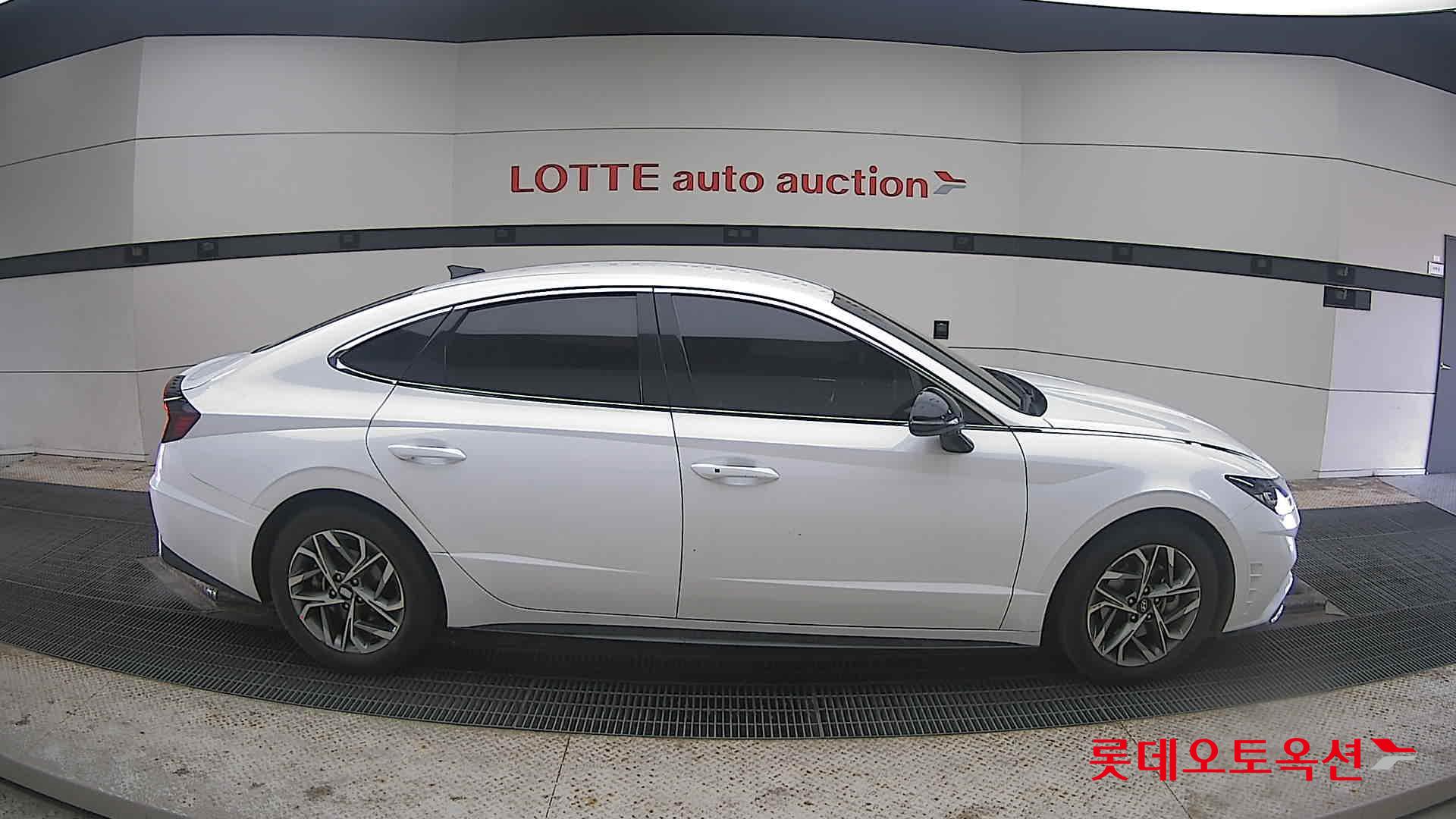 Hyundai Sonata 2022 Creamy White Pearl (optional) из Кореи, фото 3