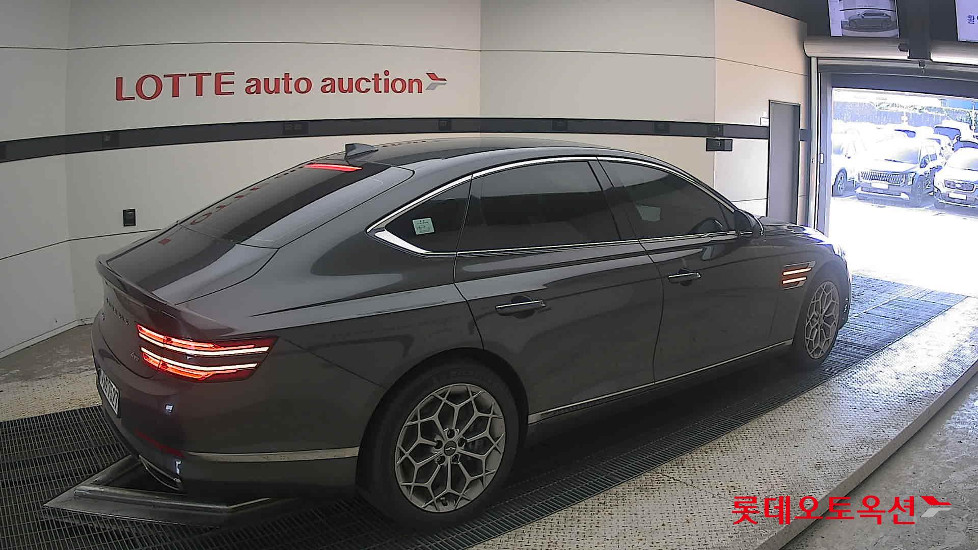 2023 - genesis g80