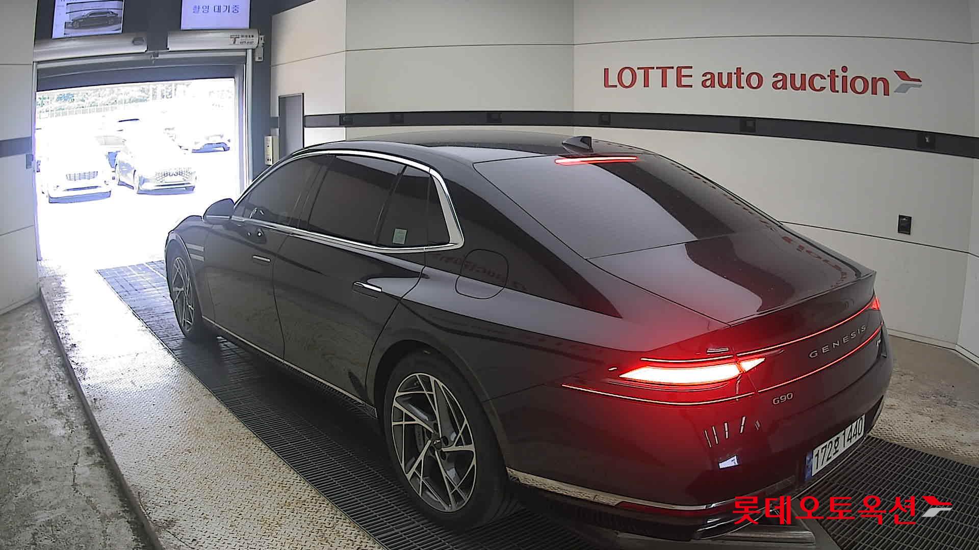 2022 - genesis g90