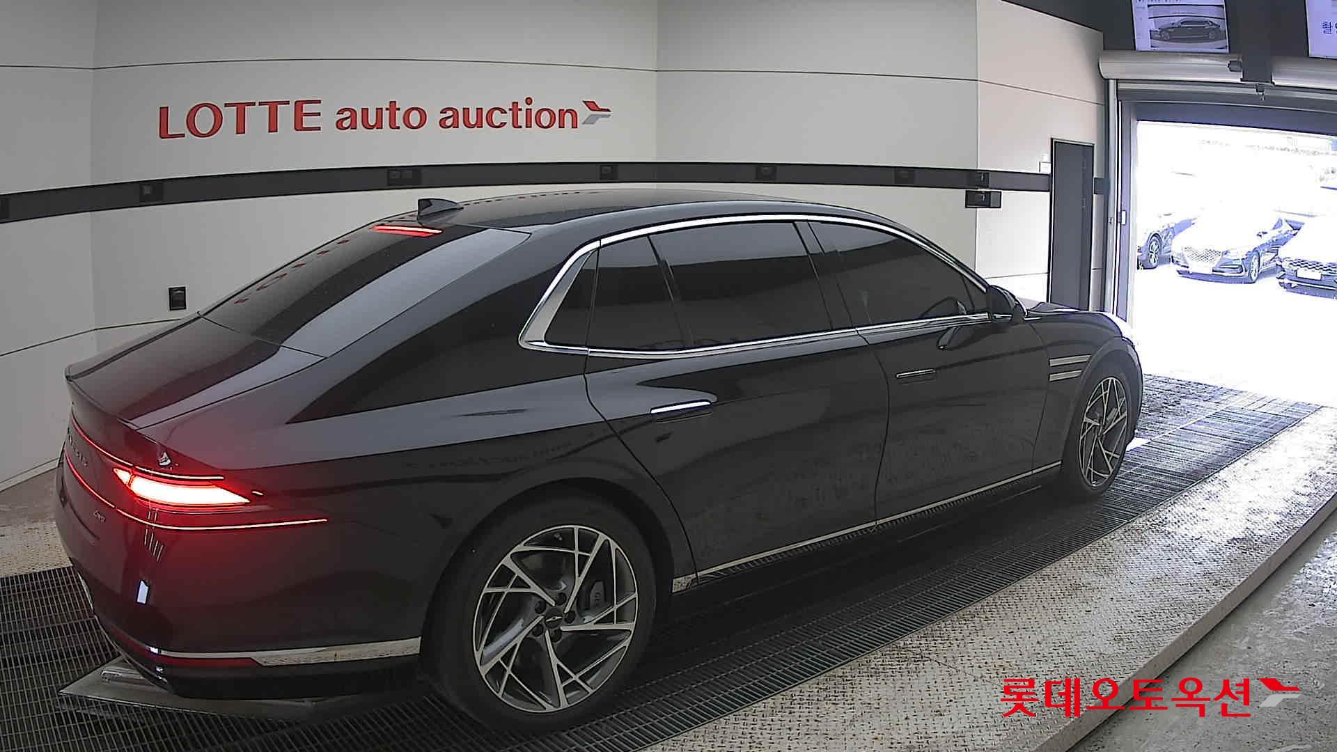2022 - genesis g90