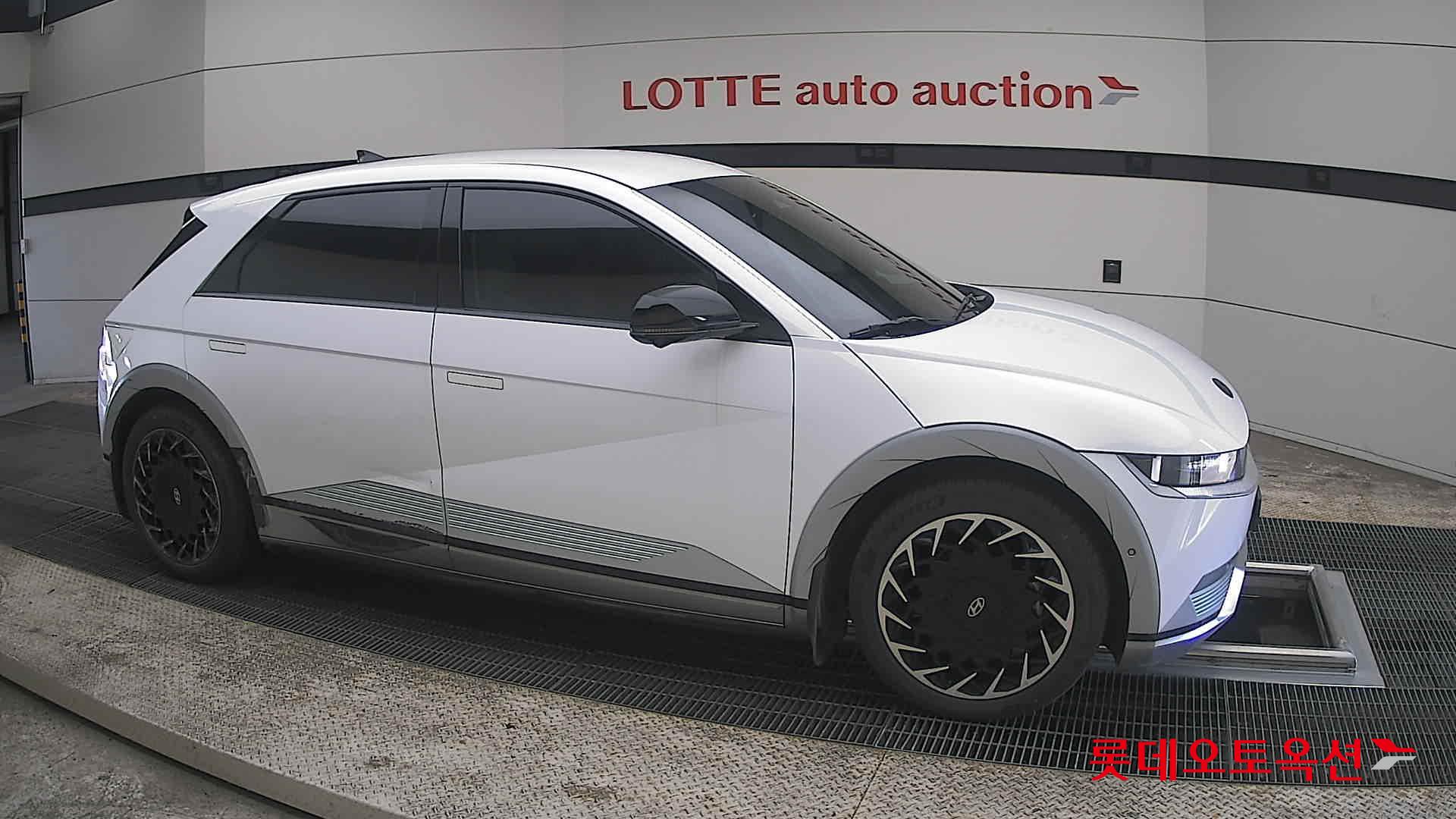 هيونداي أيونيك