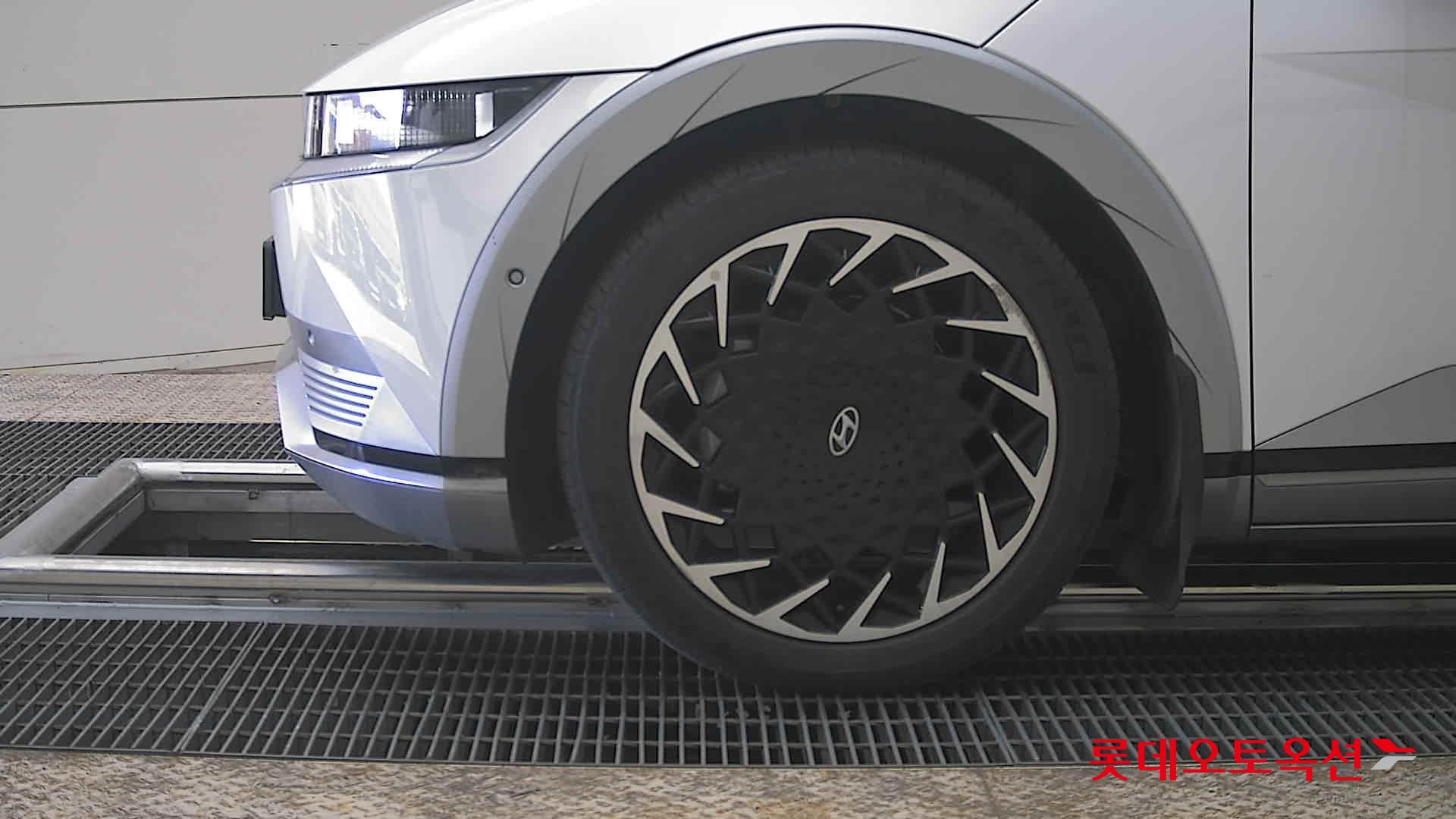 هيونداي أيونيك