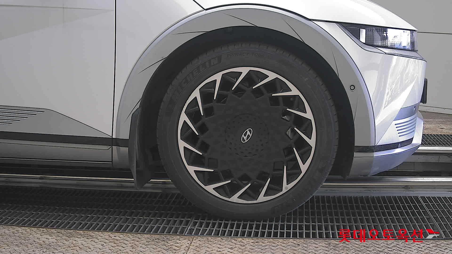 هيونداي أيونيك