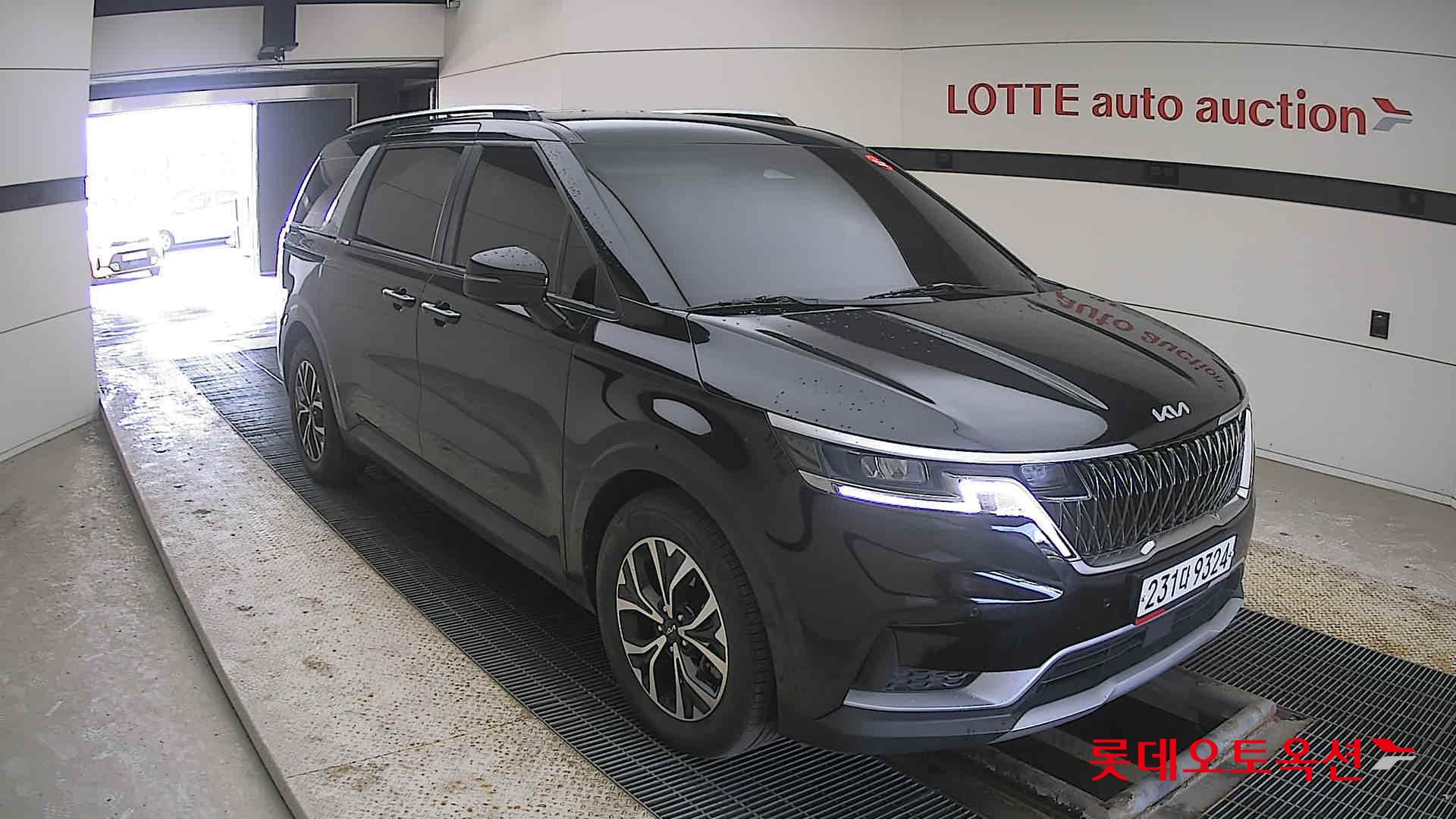 Kia Carnival 2023 Aurora Black Pearl из Кореи, фото 2