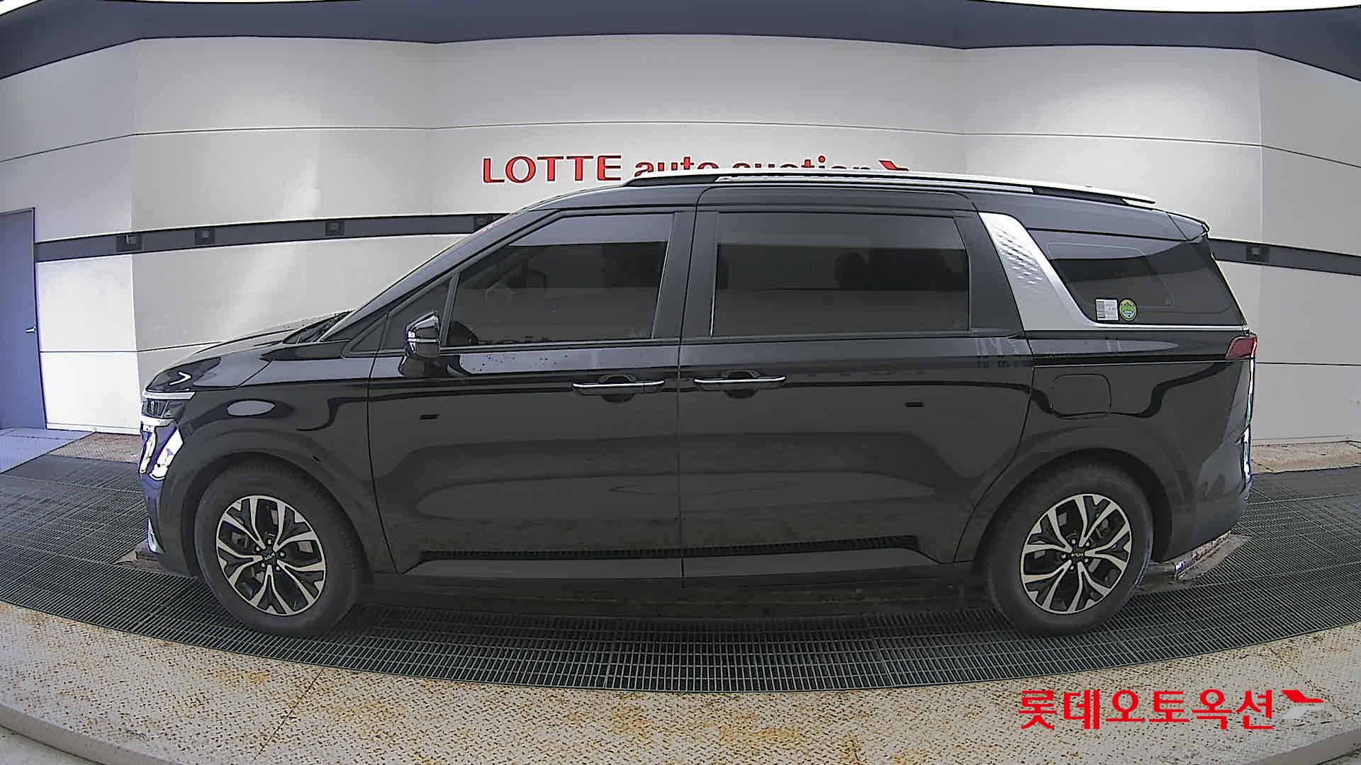 Kia Carnival id 3816373 из Кореи 7