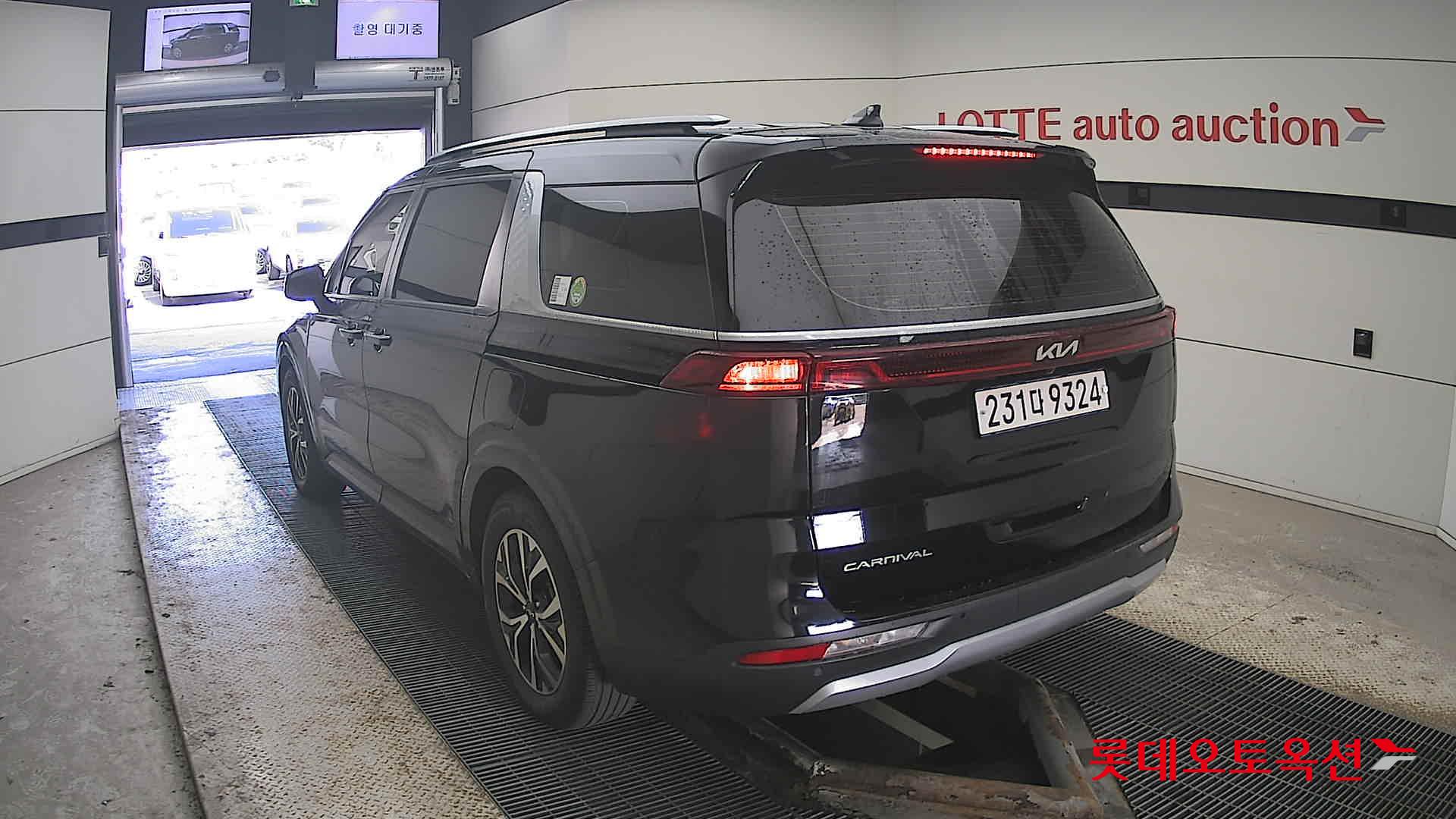 Kia Carnival id 3816373 из Кореи 9