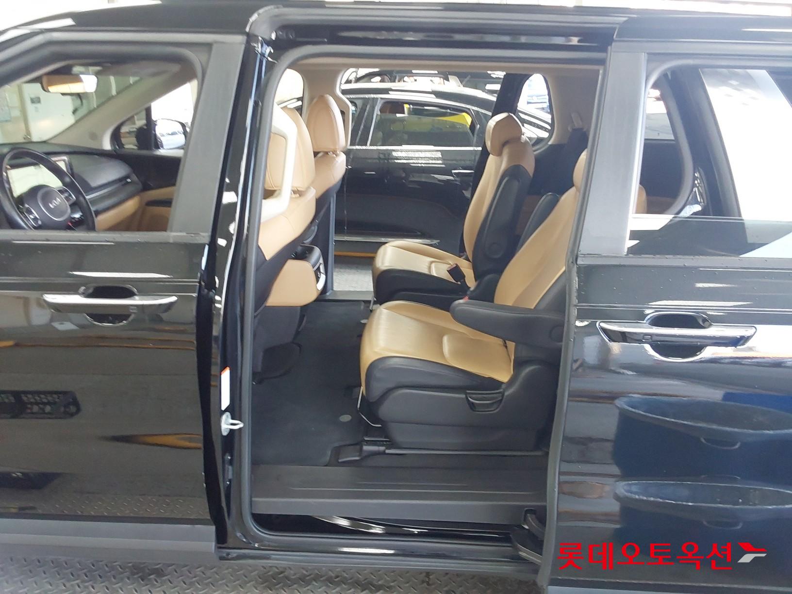 Kia Carnival id 3816373 из Кореи 36