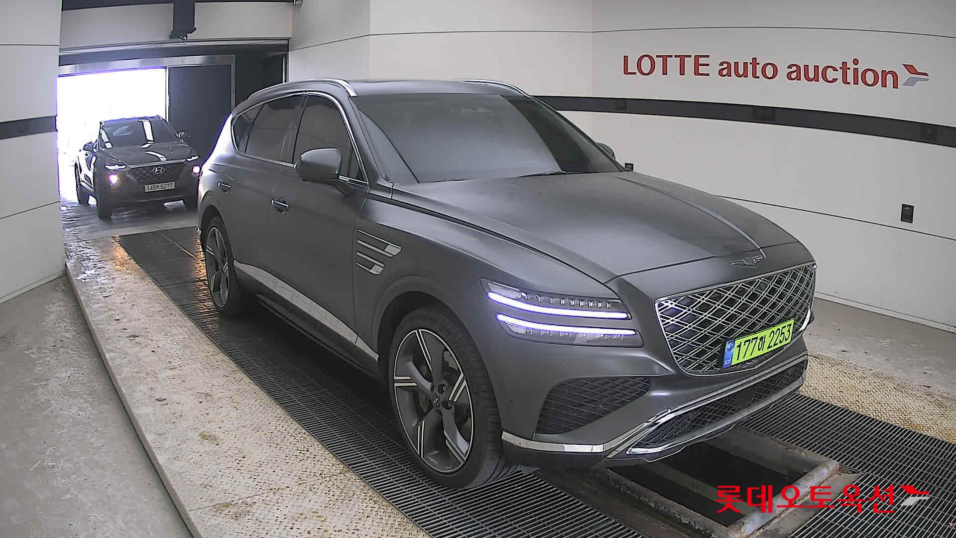 جينسس جي في 80