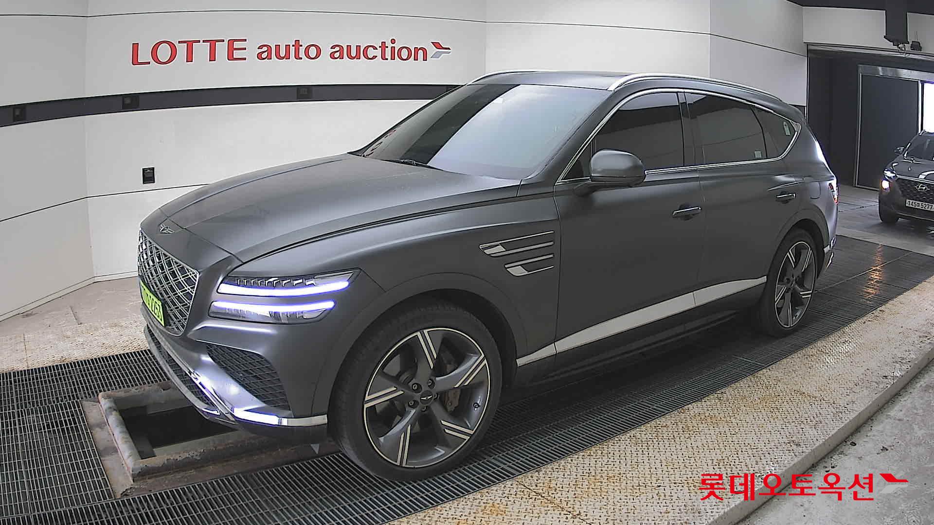 جينسس جي في 80