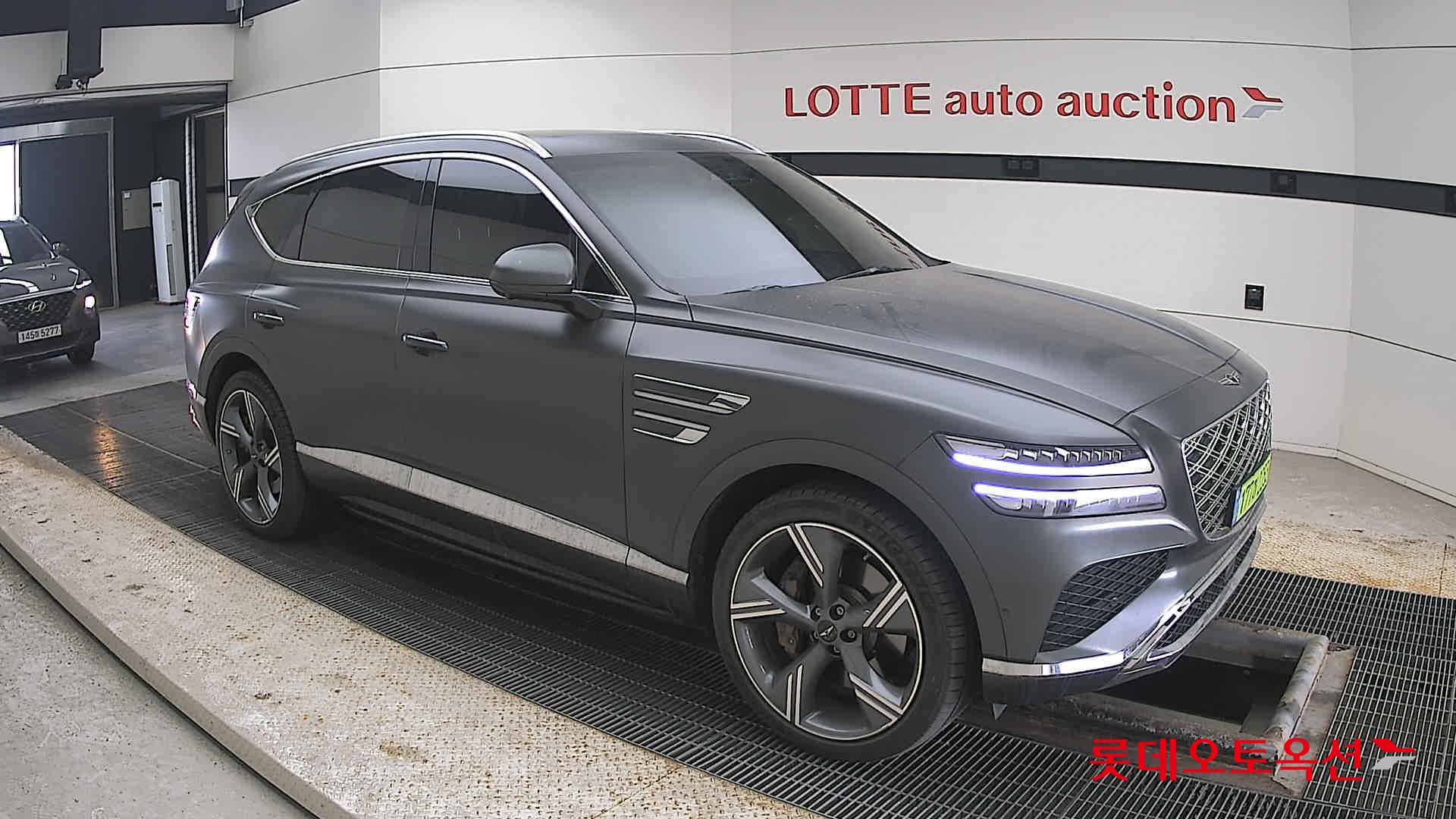 جينسس جي في 80