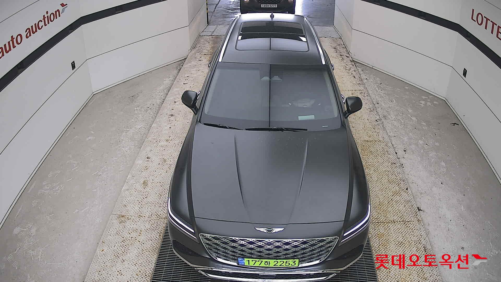 جينسس جي في 80