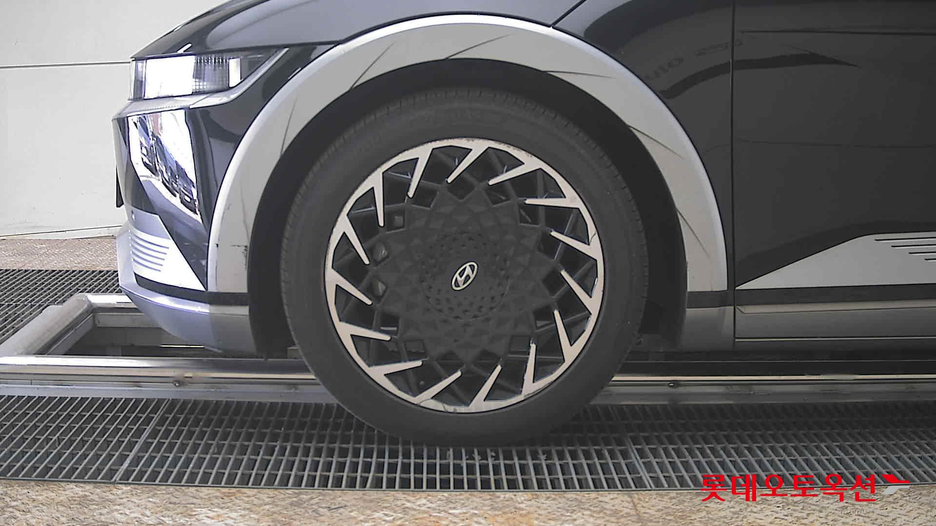 هيونداي أيونيك