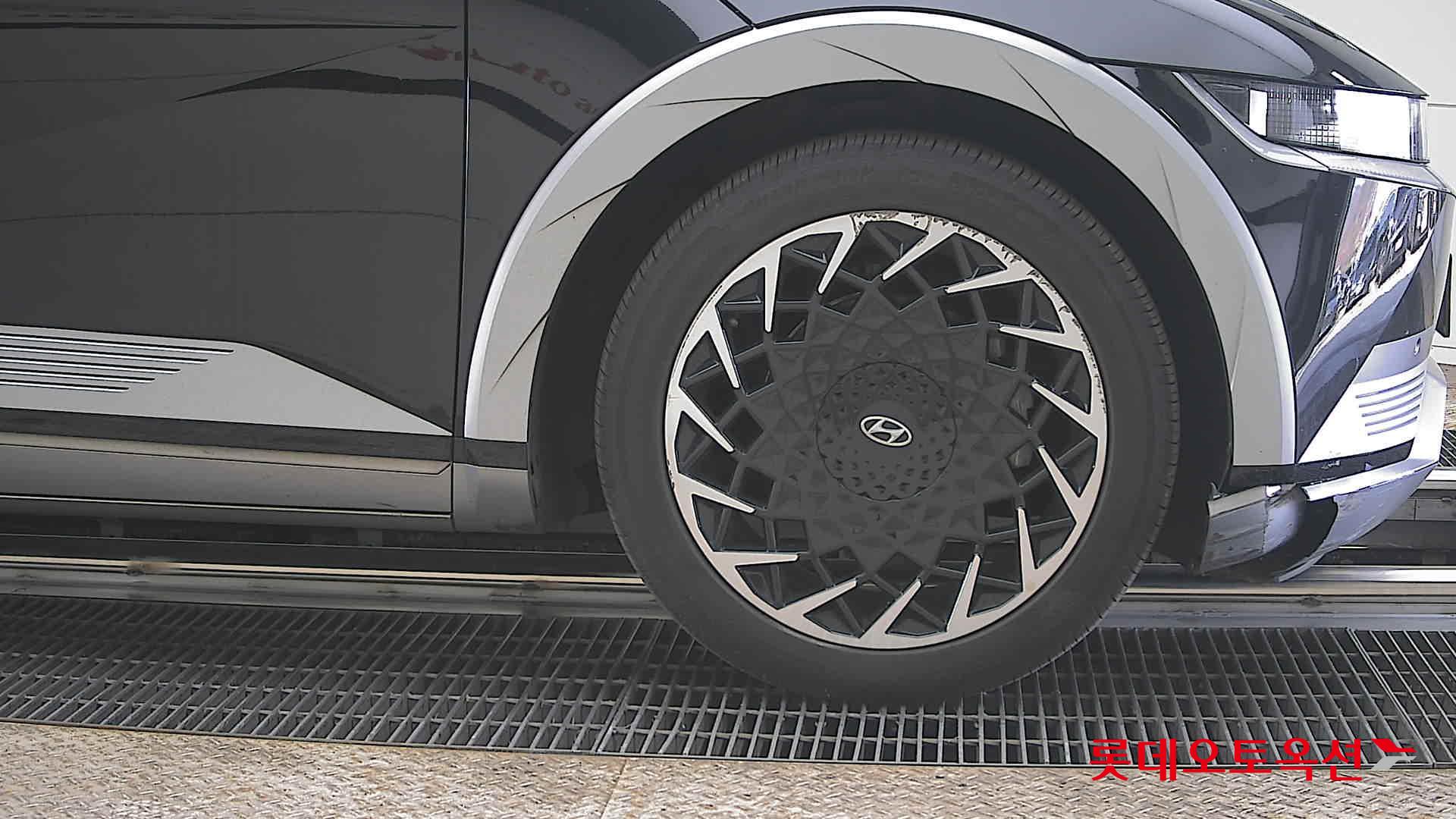 هيونداي أيونيك