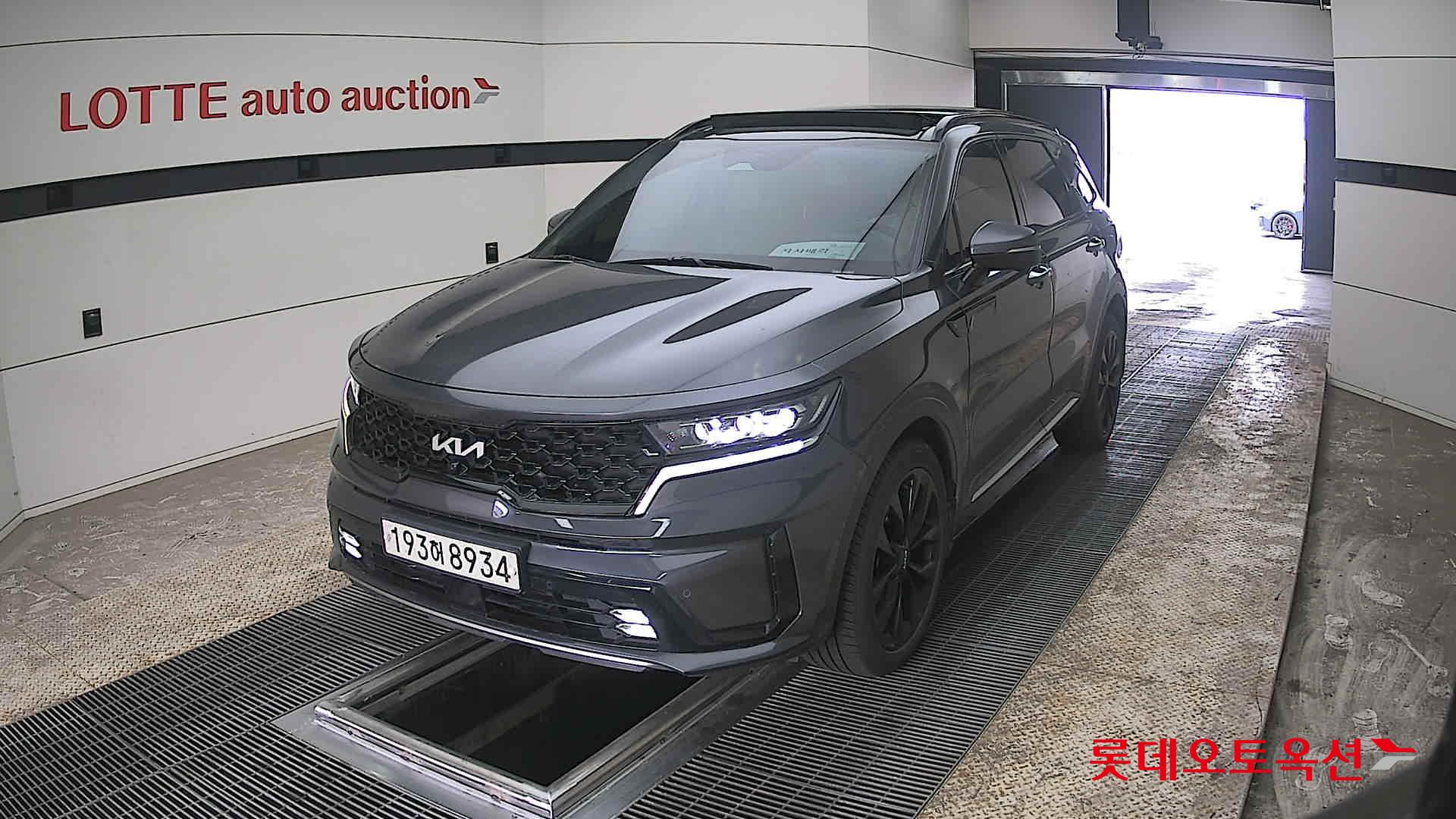 Kia Sorento 2023 Platinium Graphite из Кореи