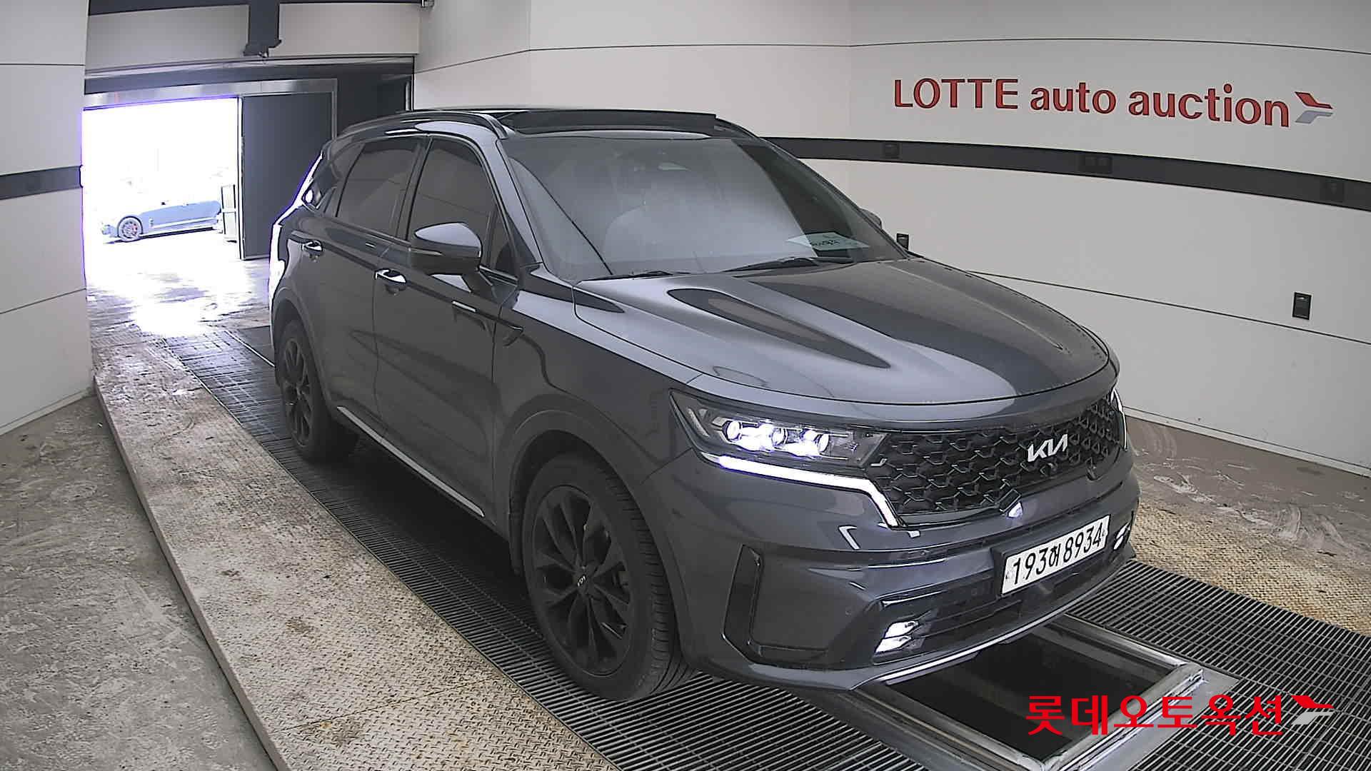 Kia Sorento 2023 Platinium Graphite из Кореи, фото 2