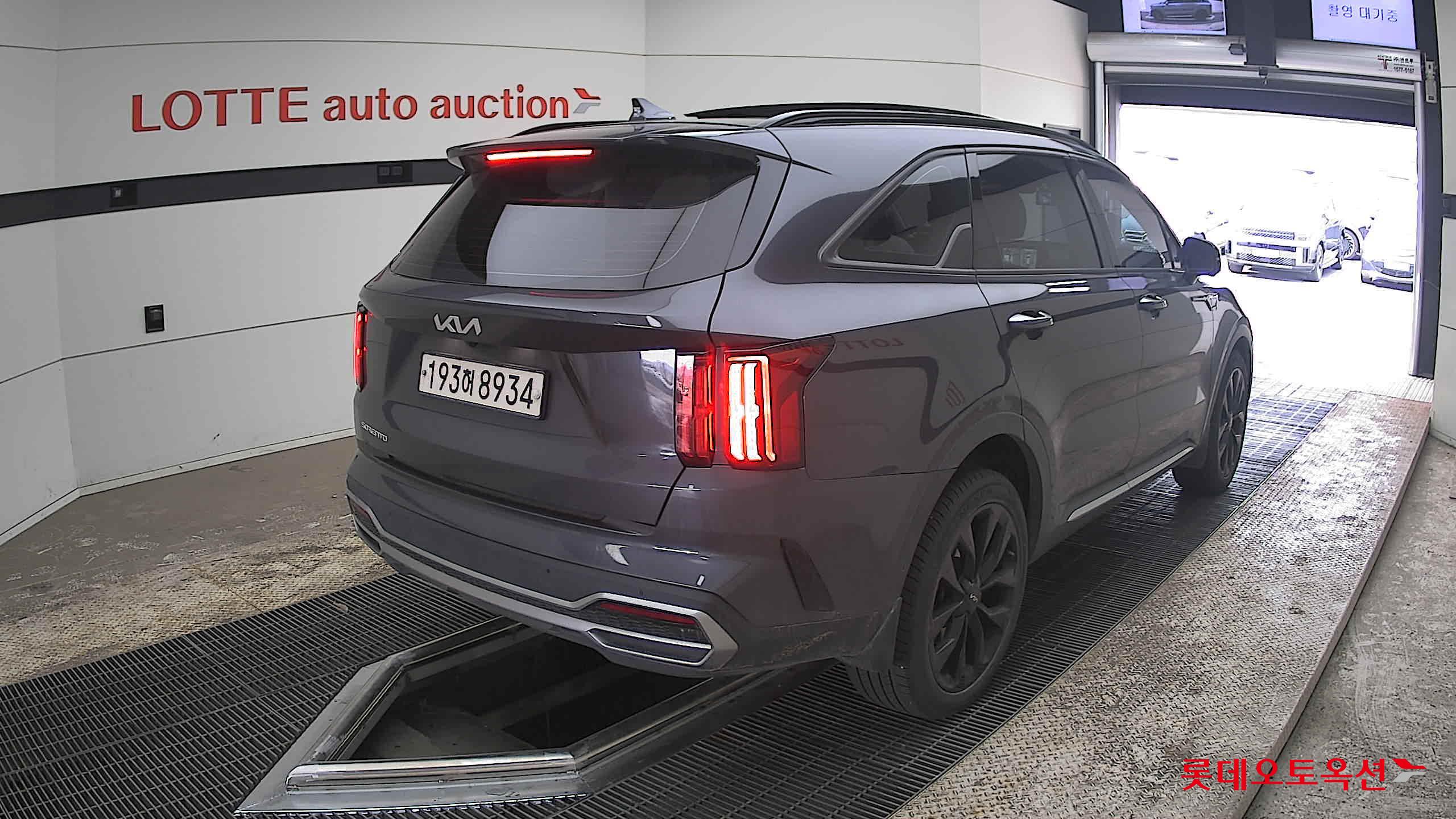 Kia Sorento 2023 Platinium Graphite из Кореи, фото 4