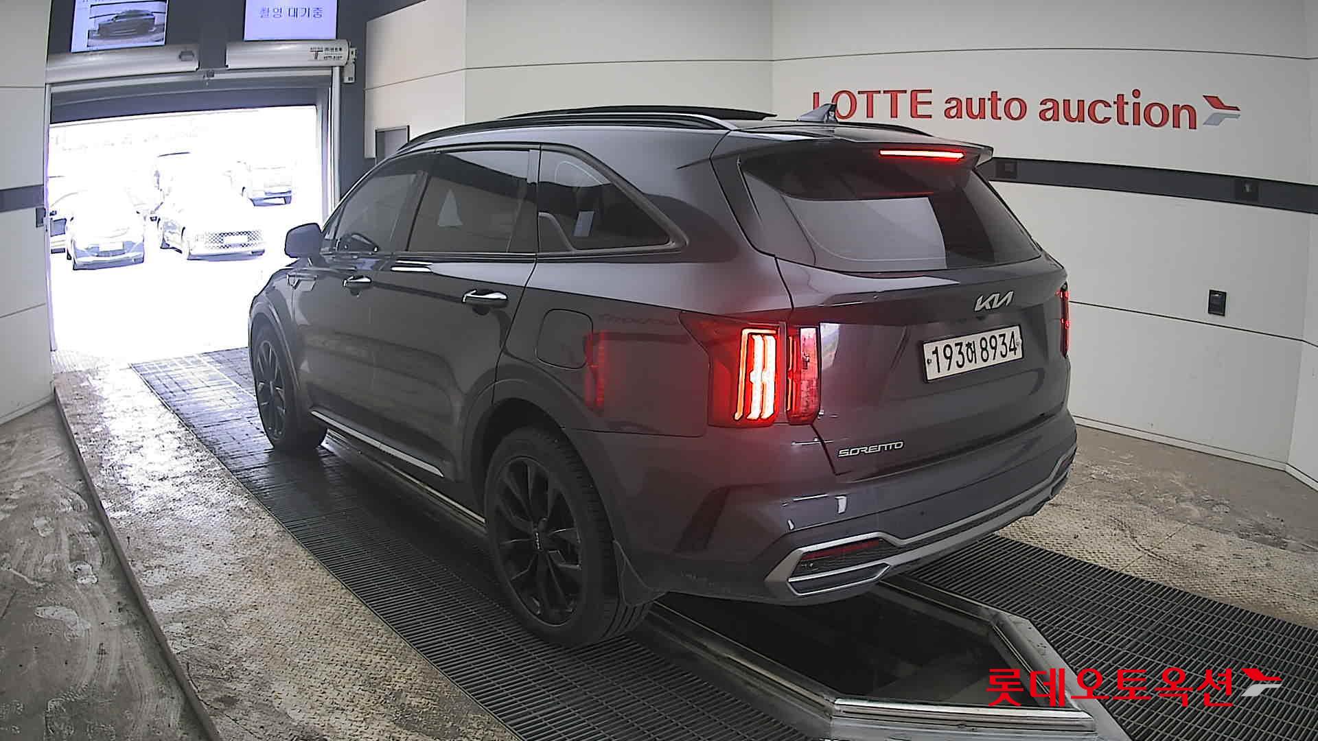 Kia Sorento 2023 Platinium Graphite из Кореи, фото 6