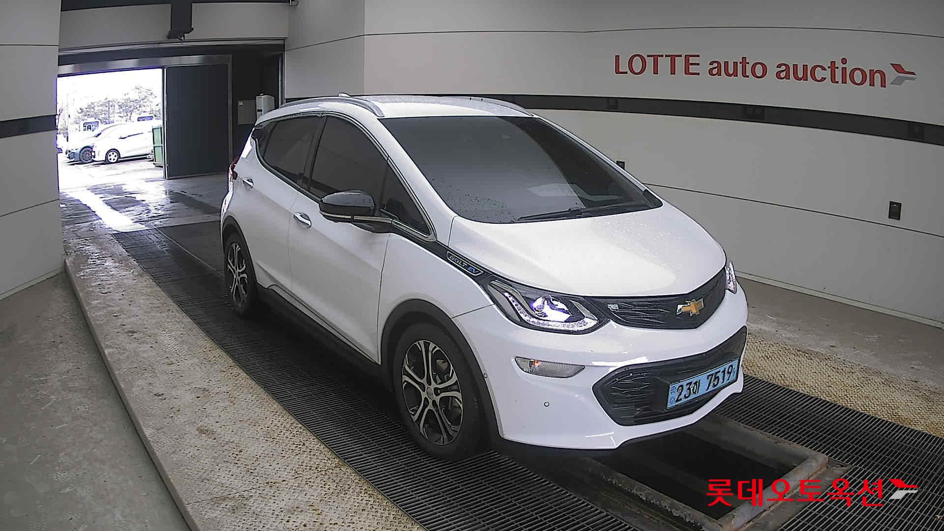 Korea G M Bolt (EV) 2021 Pure White из Кореи, фото 2