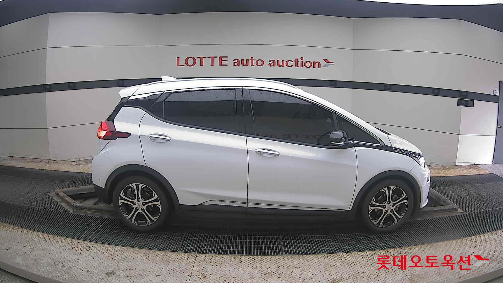 Korea G M Bolt (EV) 2021 Pure White из Кореи, фото 3