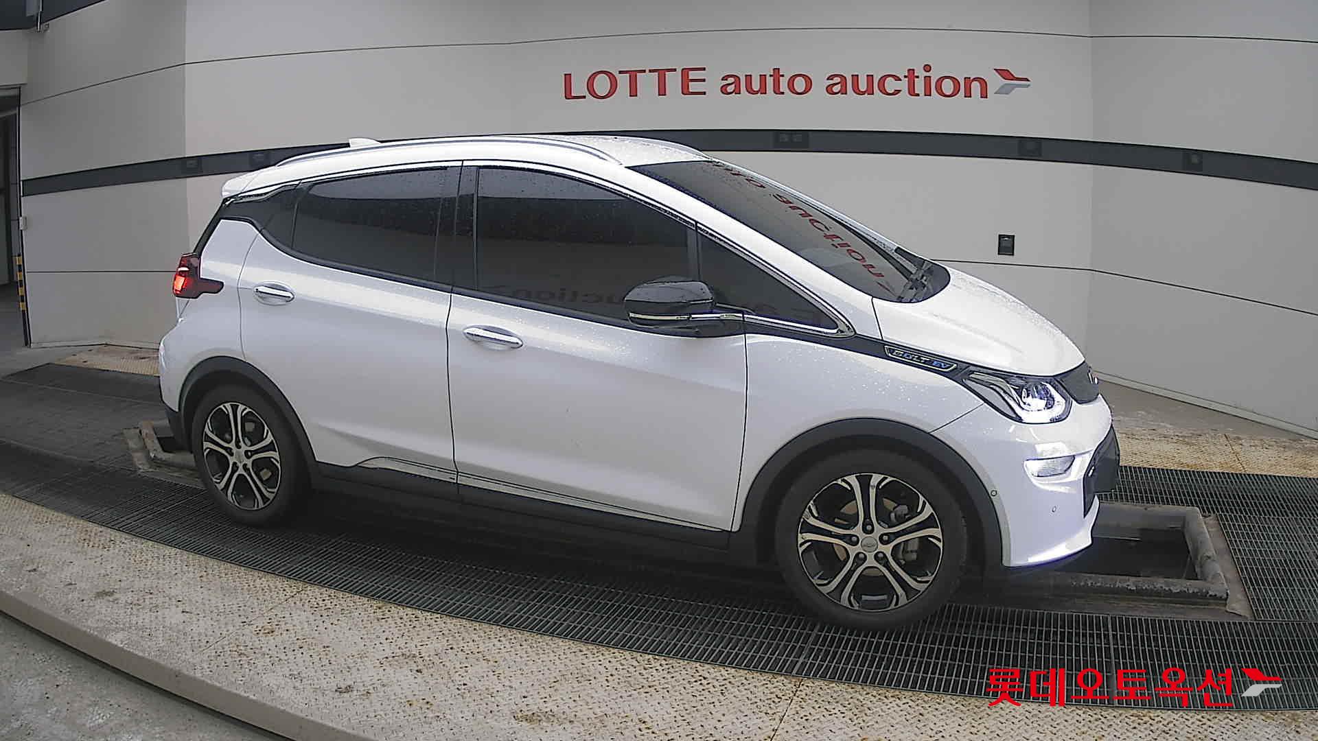 Korea G M Bolt (EV) id 3810001 из Кореи 17