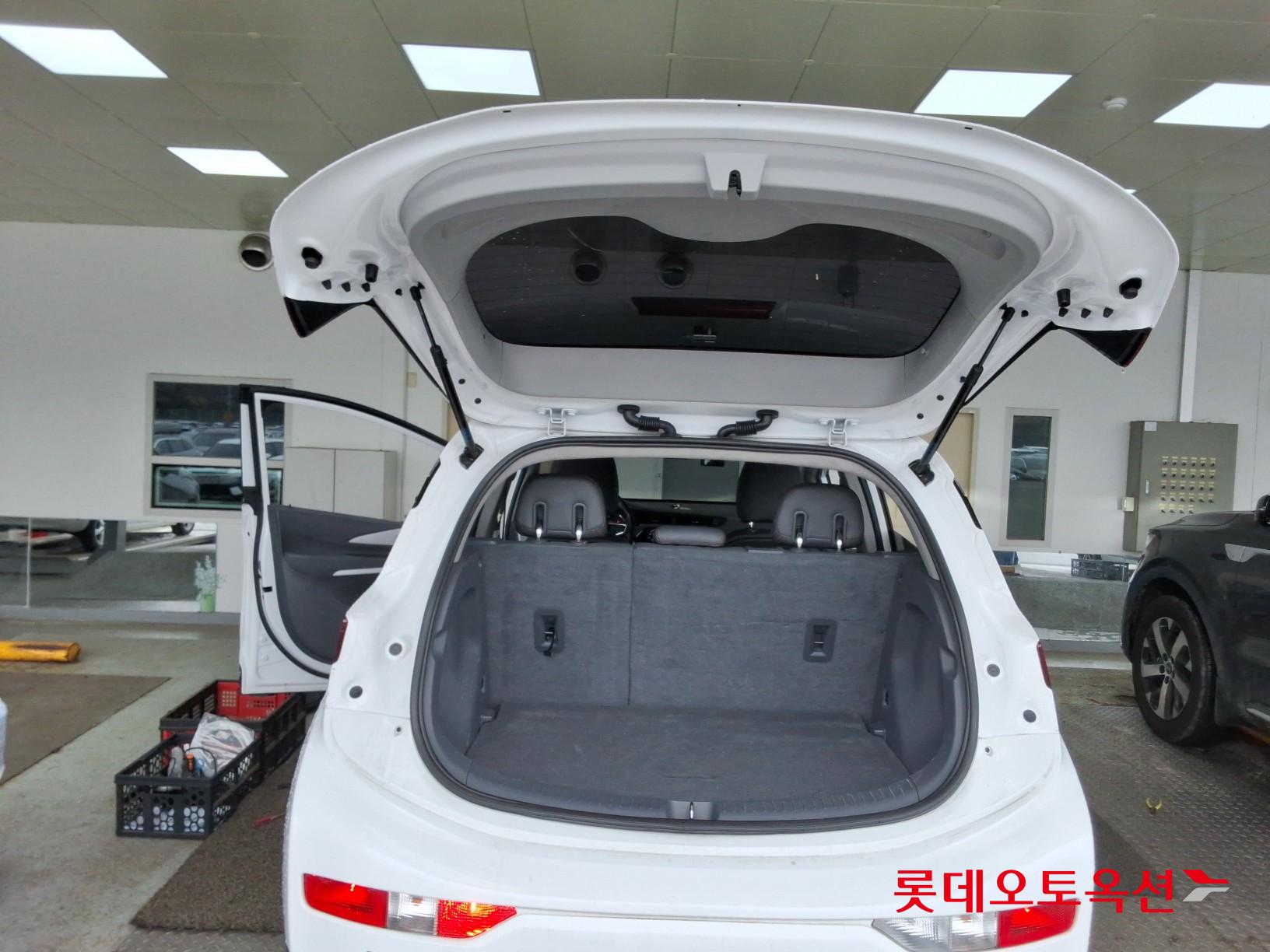 Korea G M Bolt (EV) id 3810001 из Кореи 36