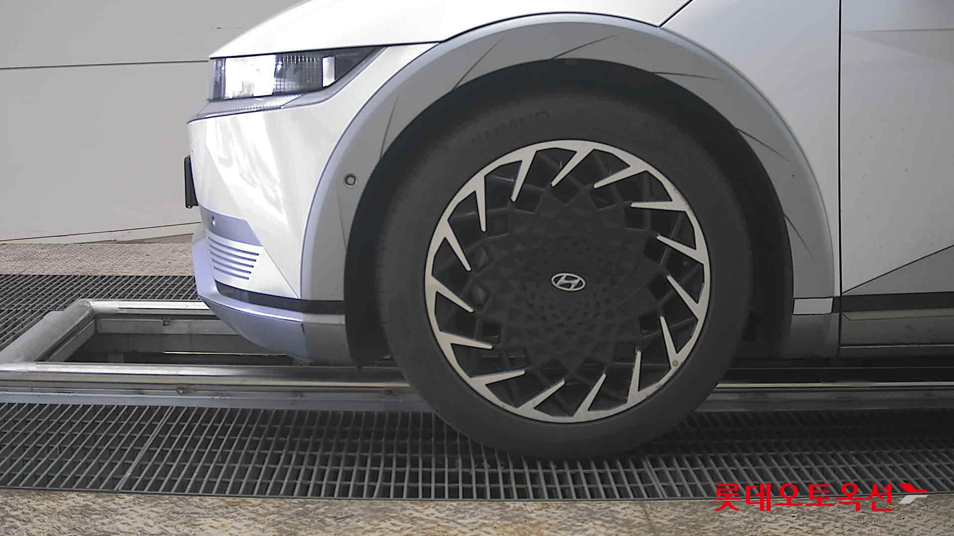 هيونداي أيونيك