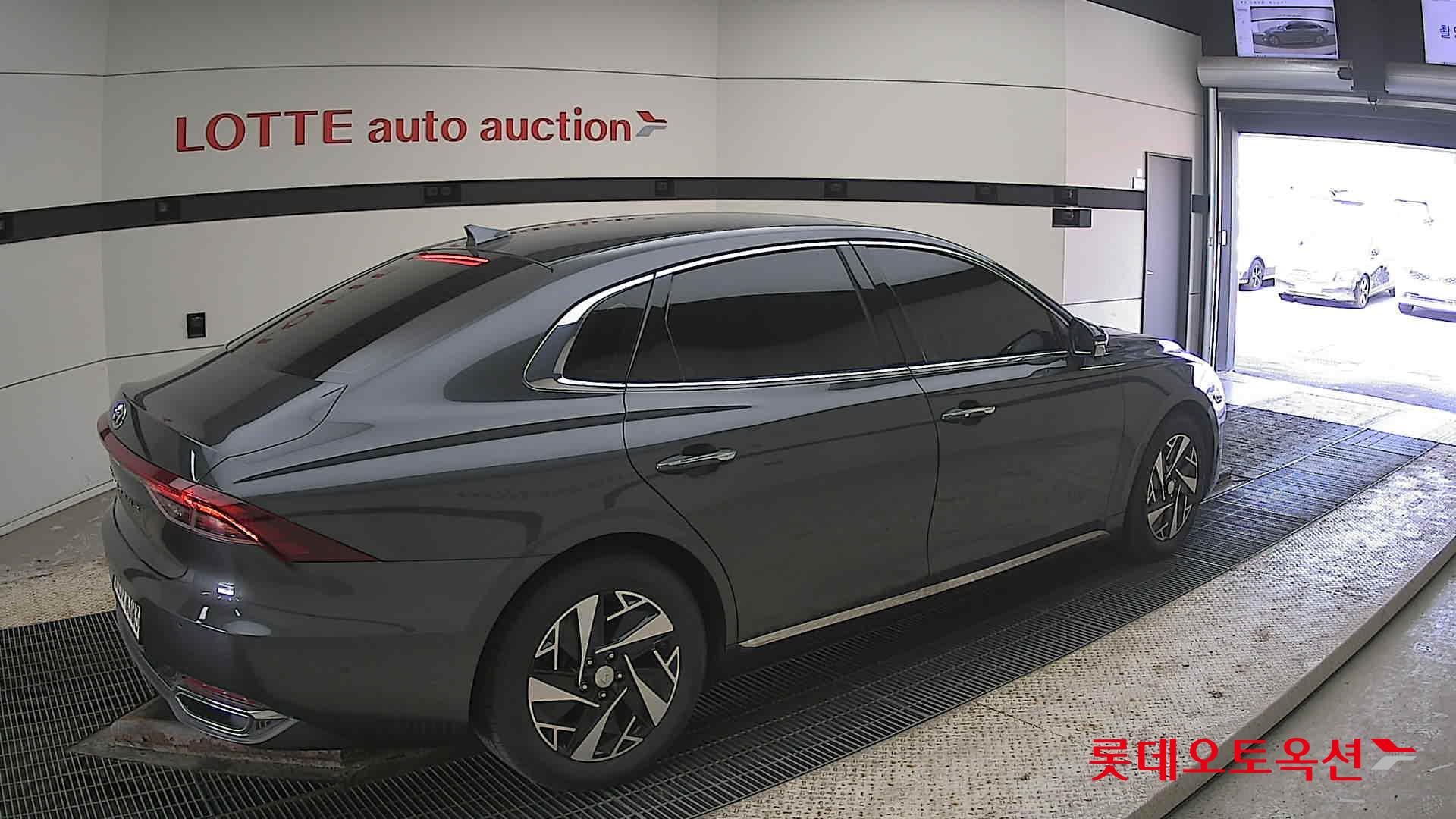 Hyundai Grandeur Hybrid id 3837049 из Кореи 19