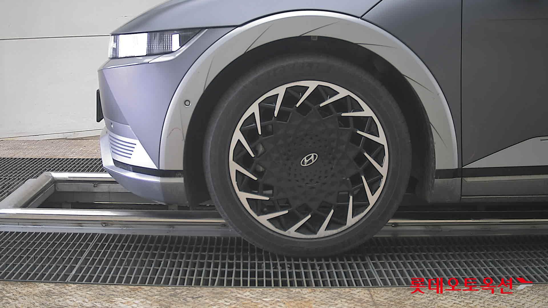 هيونداي أيونيك